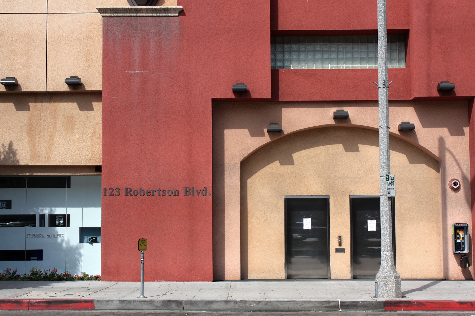 Robertson Blvd, Los Angeles, California, USA See Any Places