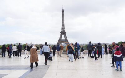 Paris Walk – Eiffel Tower and Saint-Germain-des-Prés, France