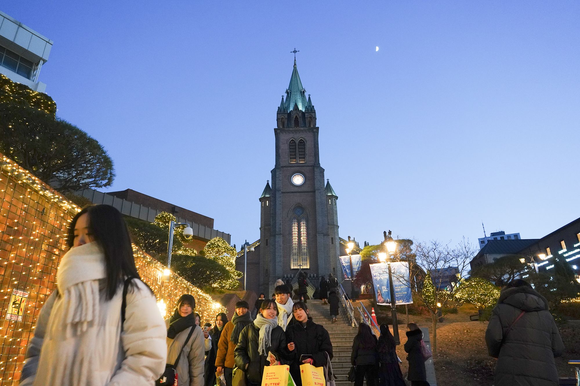 Ikseongdong, Insadong, Gwanghwamun and Myong-dong, Seoul, South Korea