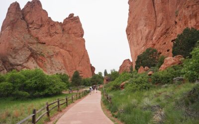 Colorado Springs Walk, Garden of the Gods, Colorado, USA