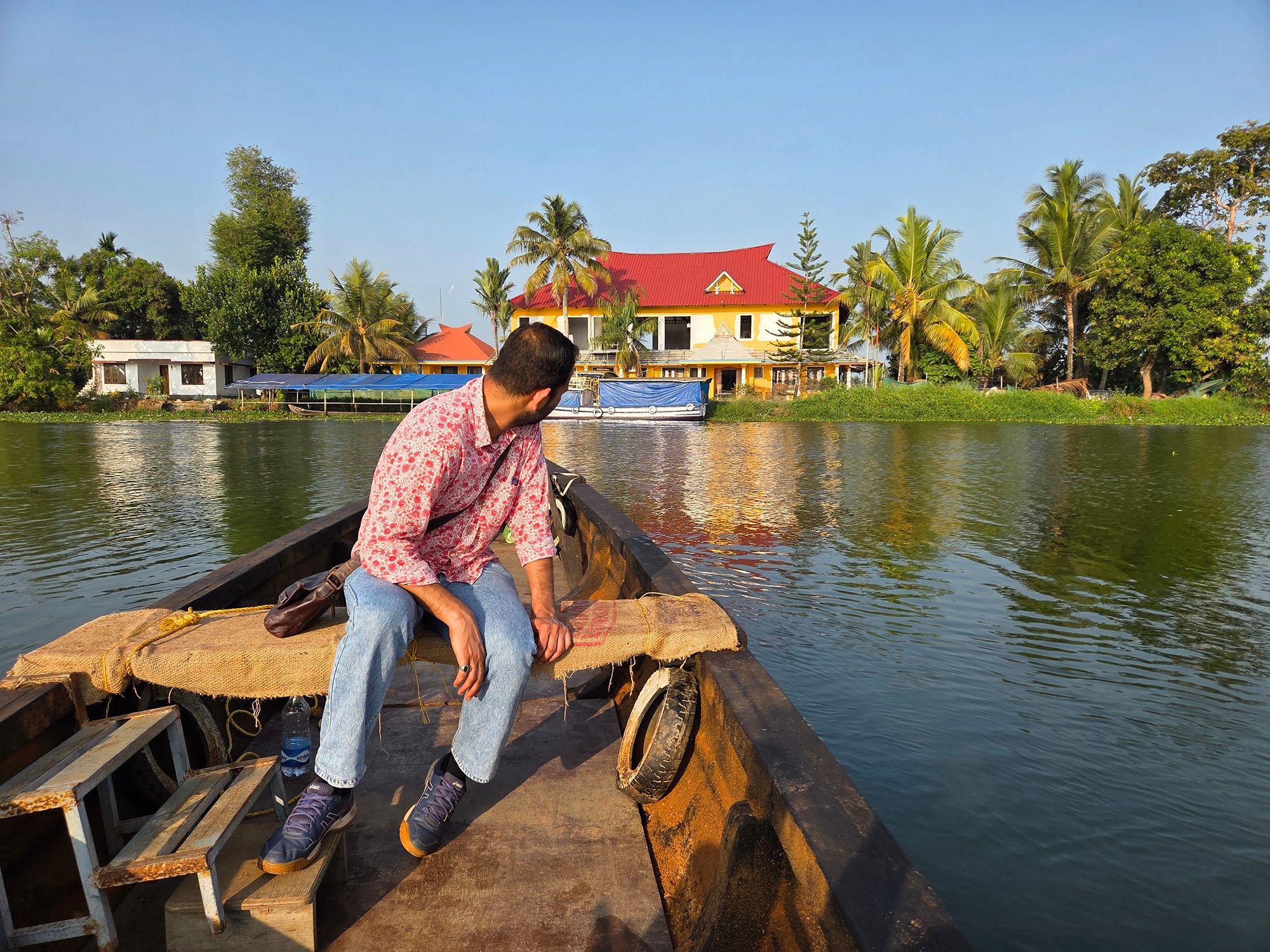 Kerala Backwaters (15) Kerala Backwaters (15)
