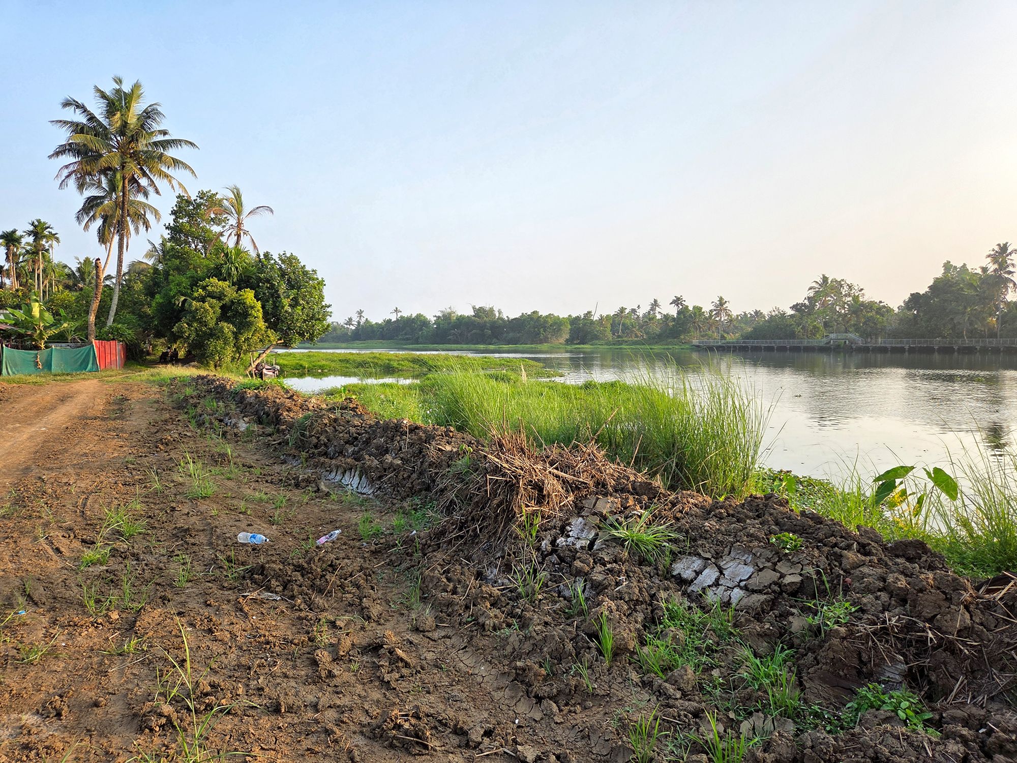 Kerala Backwaters (17) Kerala Backwaters (17)