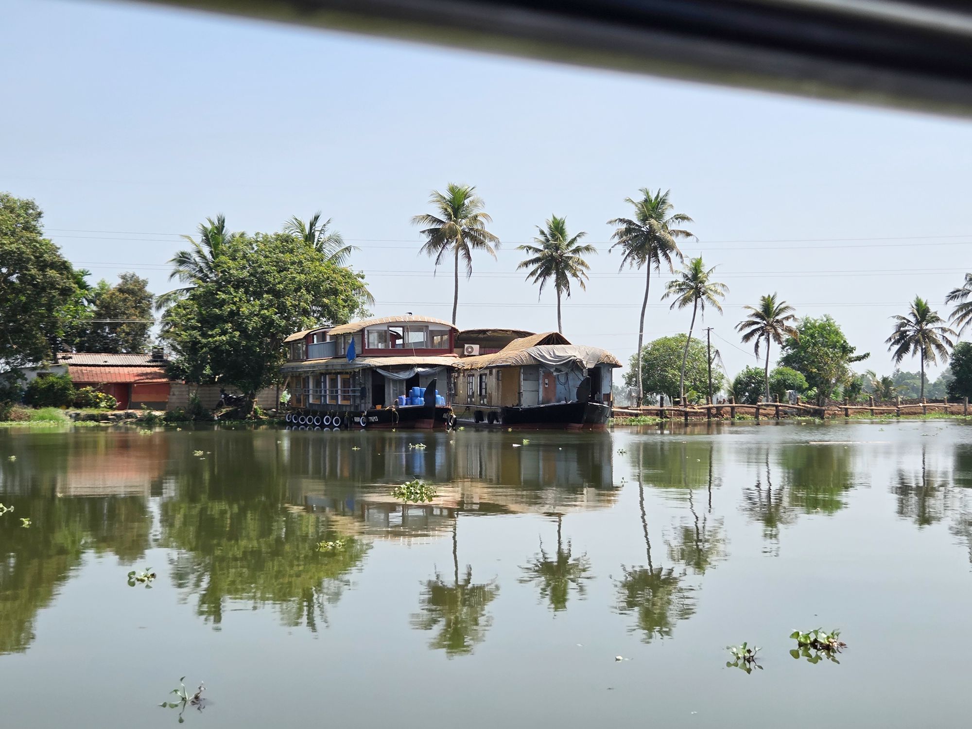 Kerala Backwaters (7) Kerala Backwaters (7)