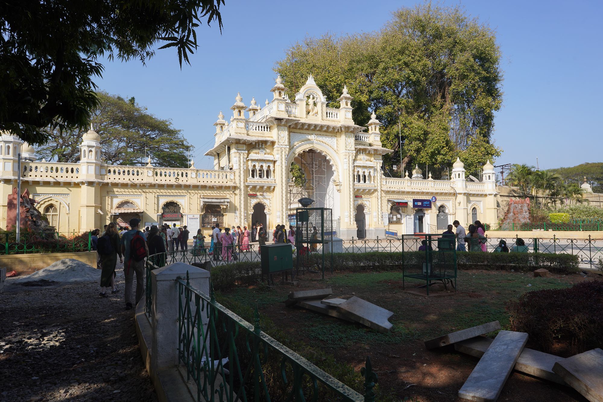 Mysore Palace (2) Mysore Palace (2)