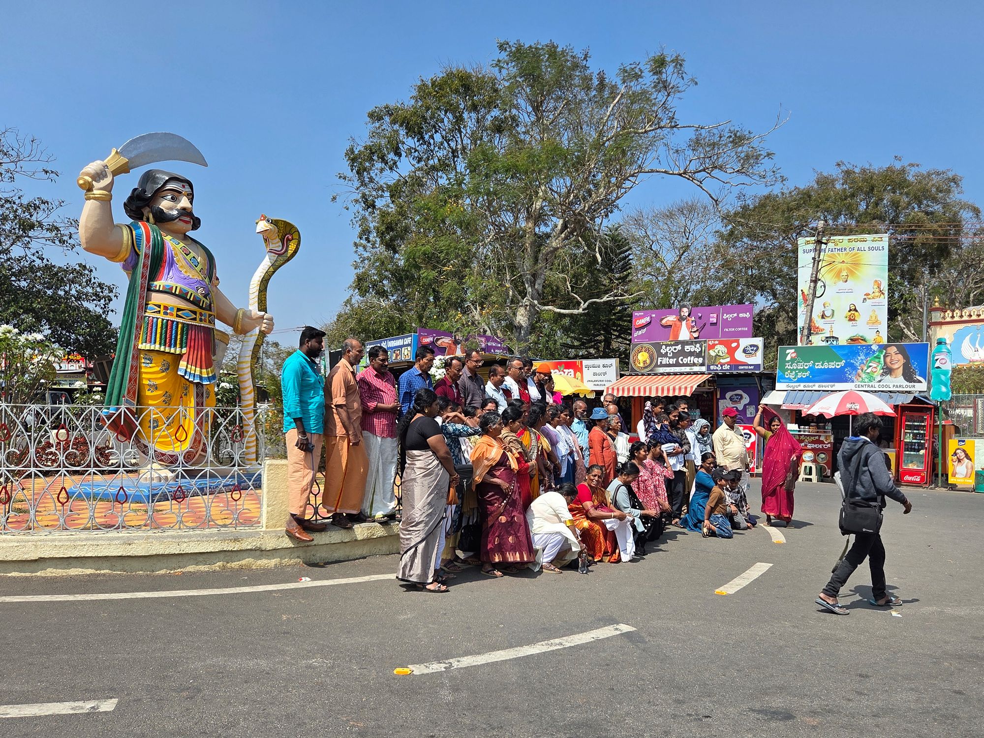 Sri Chamundeshwari and Keshava Temple (2) Sri Chamundeshwari and Keshava Temple (2)