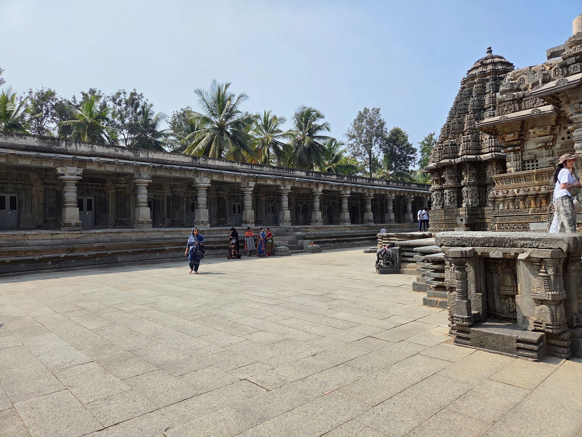 Sri Chamundeshwari and Keshava Temple (41) Sri Chamundeshwari and Keshava Temple (41)