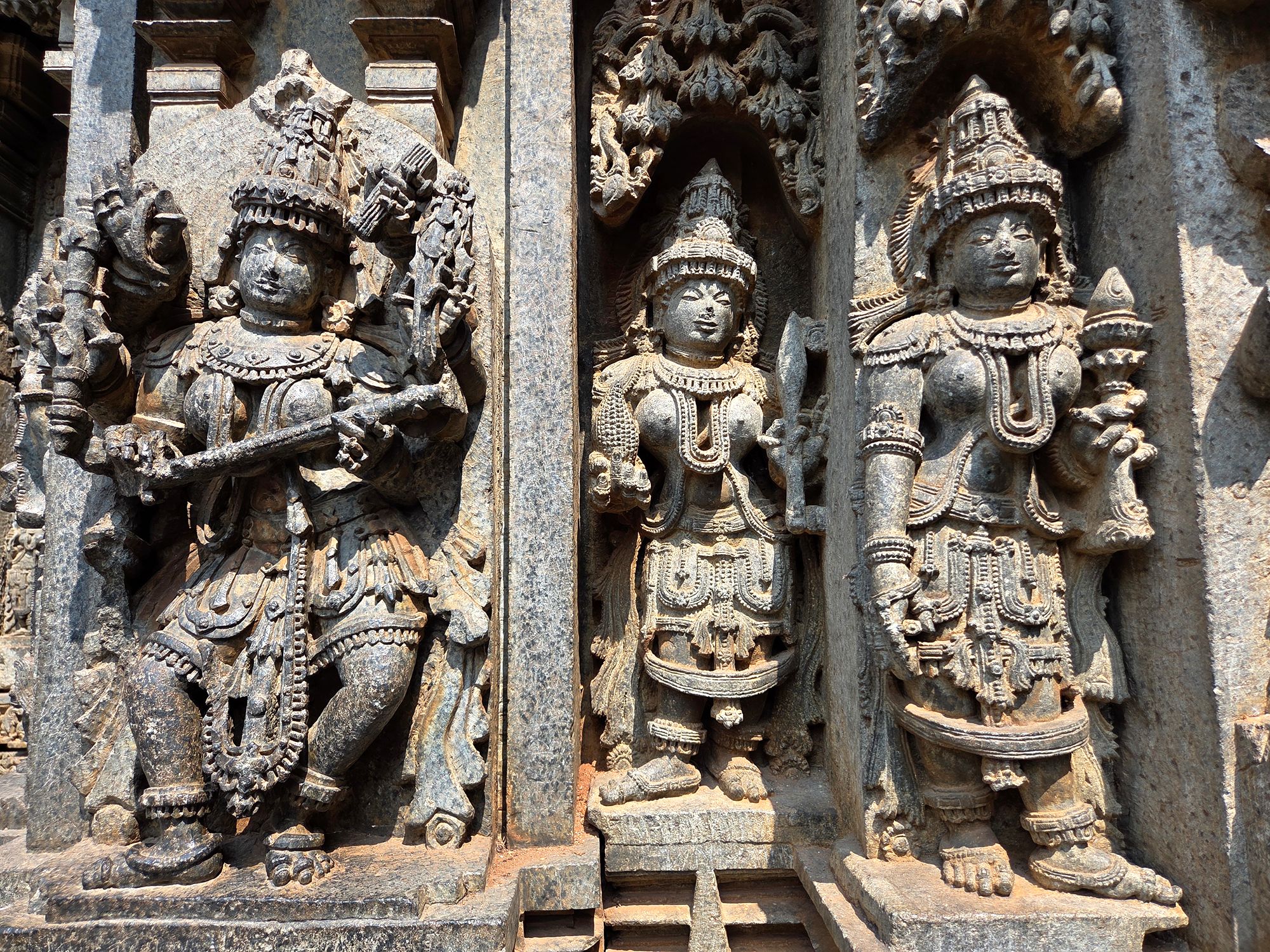 Sri Chamundeshwari and Keshava Temple (76) Sri Chamundeshwari and Keshava Temple (76)