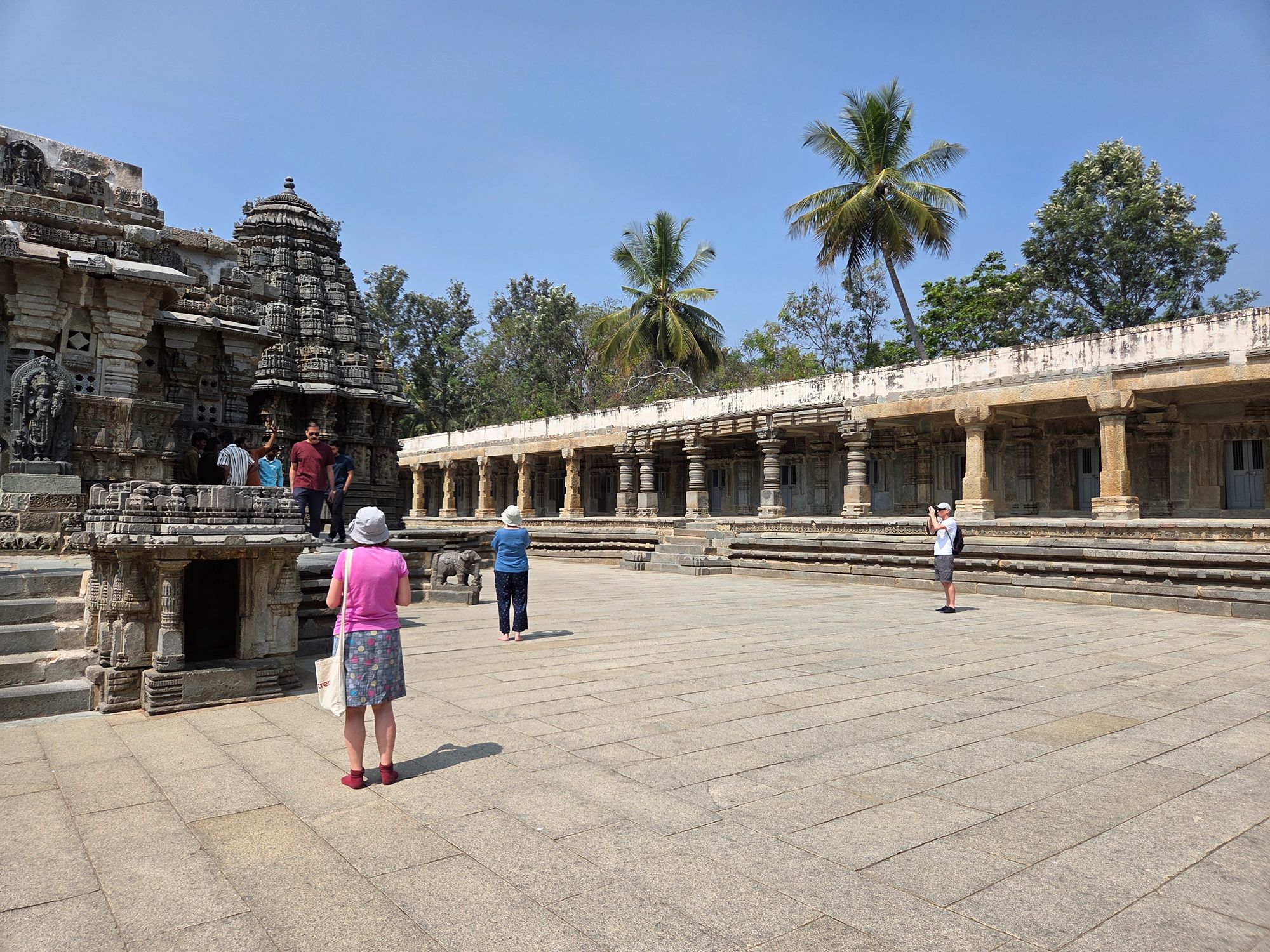 Sri Chamundeshwari and Keshava Temple (90) Sri Chamundeshwari and Keshava Temple (90)