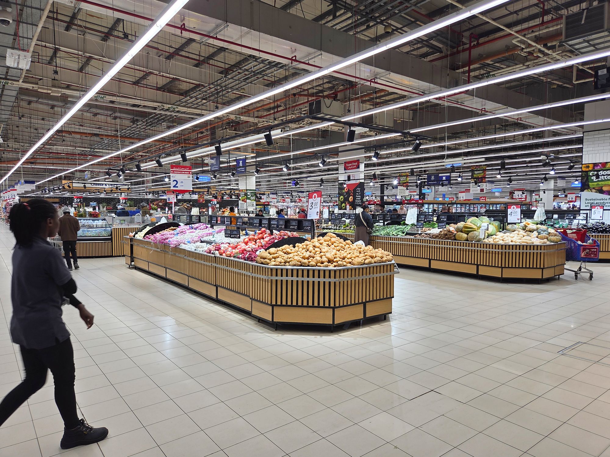 Villaggio Mall, Aspire Park, and Al Mirqab Al Jadeed St (26)