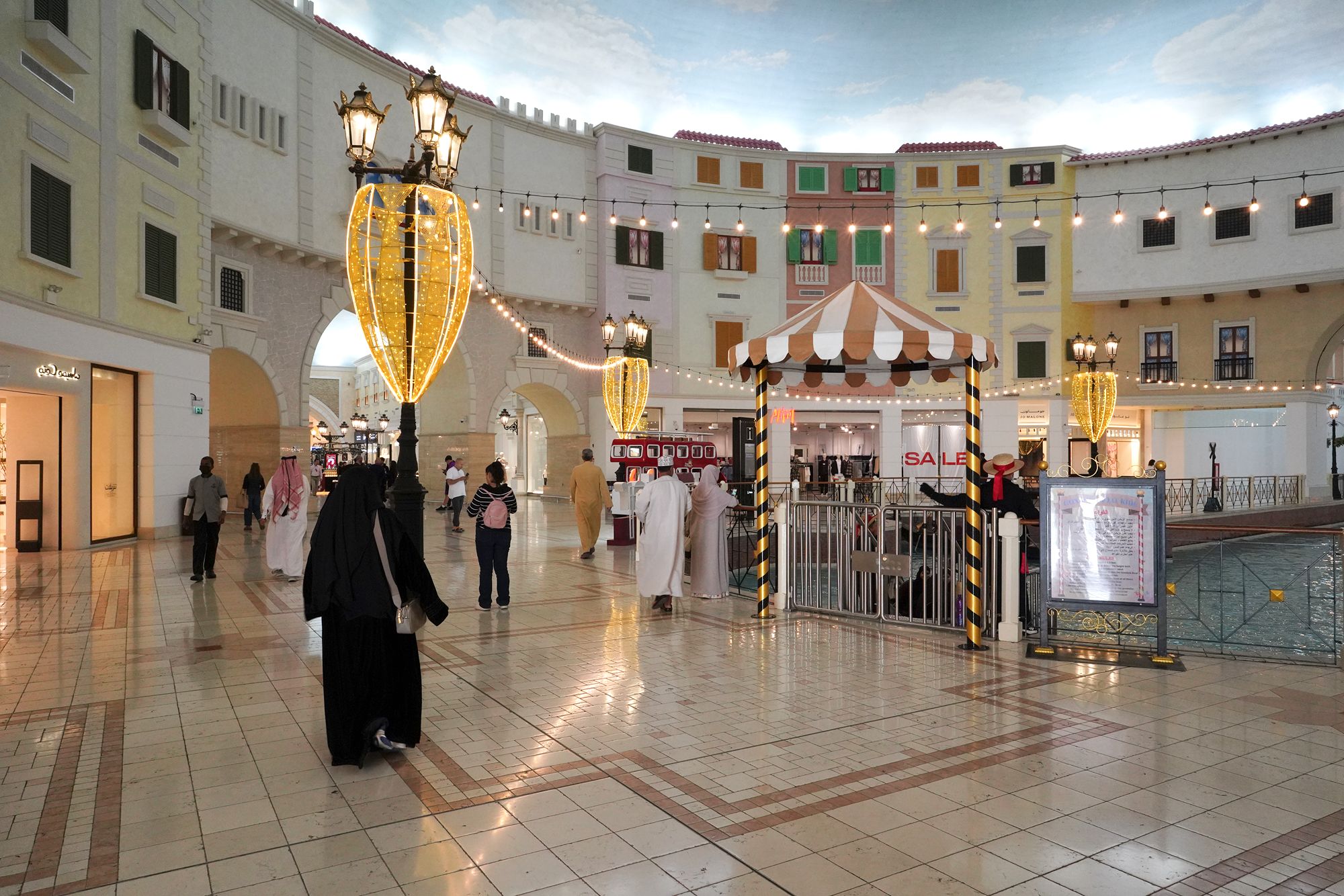 Villaggio Mall, Aspire Park, and Al Mirqab Al Jadeed St (6)