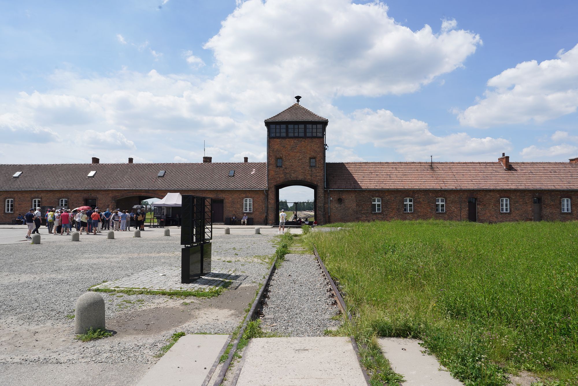 Auschwitz II-Birkenau (2) Auschwitz II-Birkenau (2)