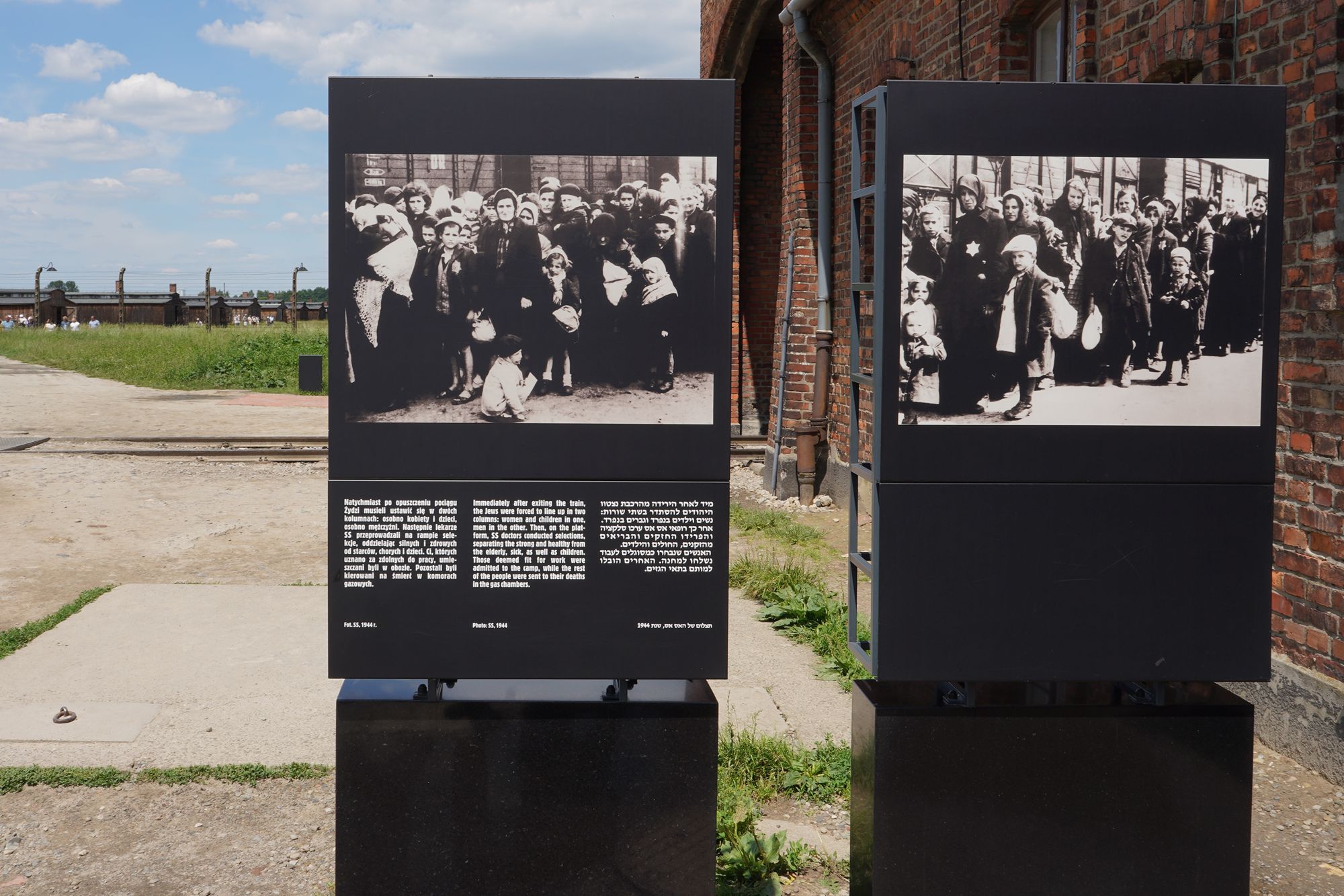 Auschwitz II-Birkenau (8) Auschwitz II-Birkenau (8)