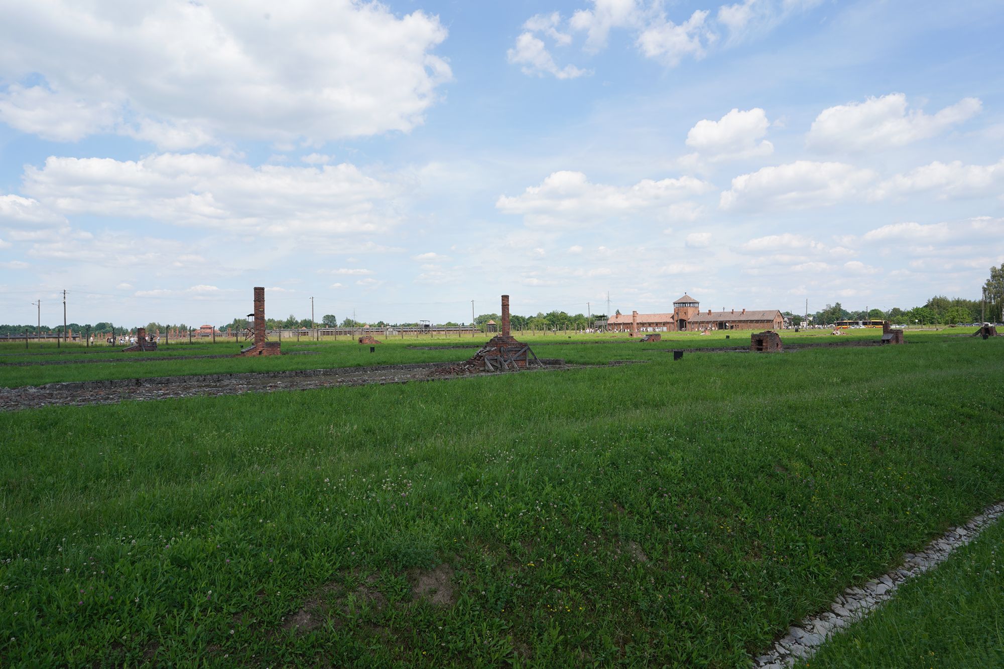 Auschwitz II-Birkenau (91) Auschwitz II-Birkenau (91)
