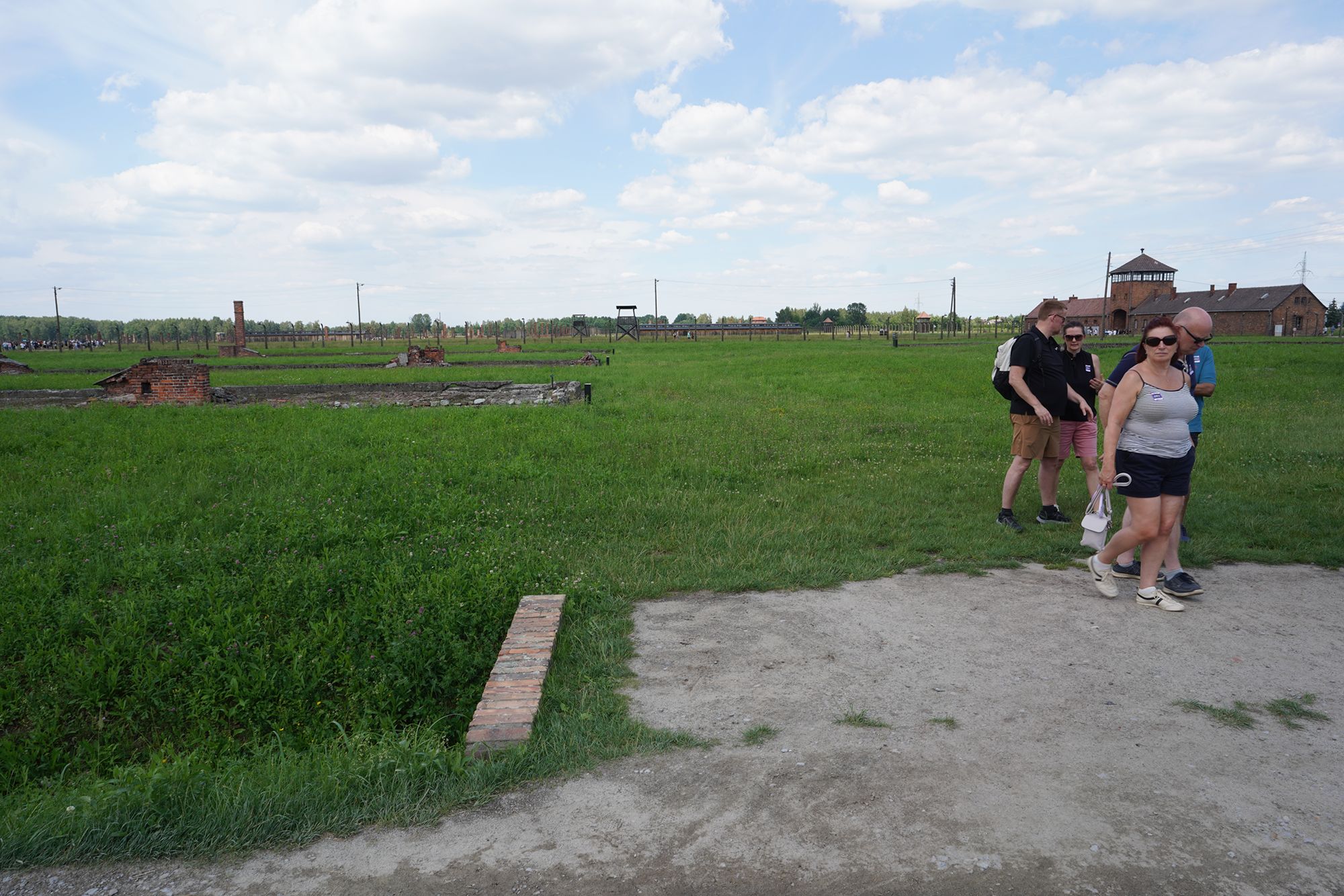 Auschwitz II-Birkenau (95) Auschwitz II-Birkenau (95)