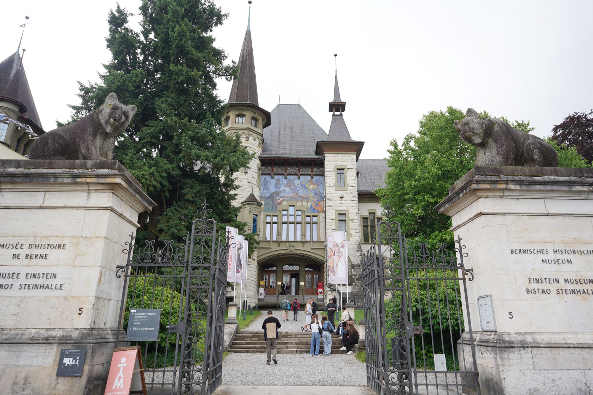 Bernisches Historisches Museum – Einstein I (2) Bernisches Historisches Museum – Einstein I (2)