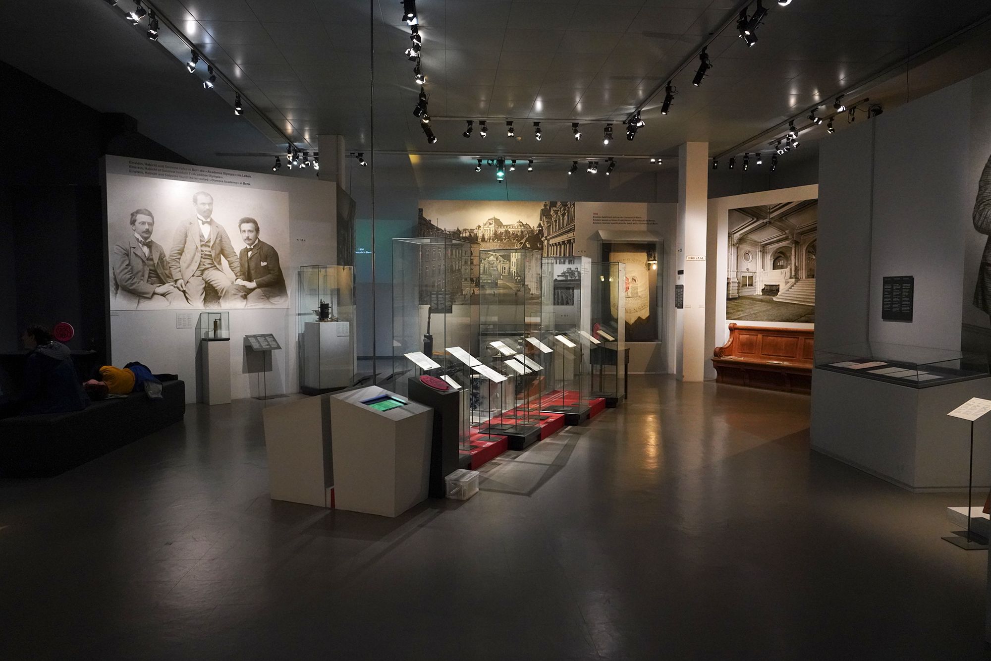 Bernisches Historisches Museum – Einstein I (90) Bernisches Historisches Museum – Einstein I (90)
