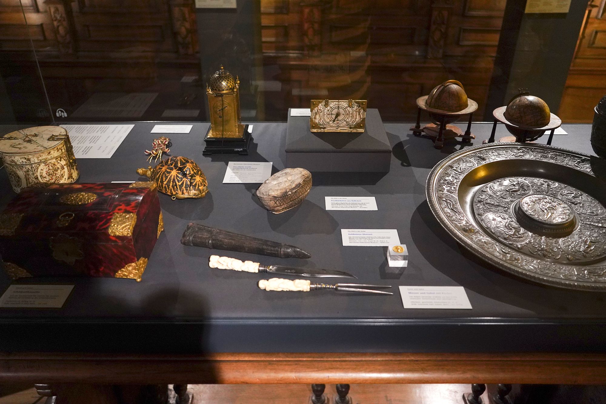Bernisches Historisches Museum – History of Bern (105) Bernisches Historisches Museum – History of Bern (105)