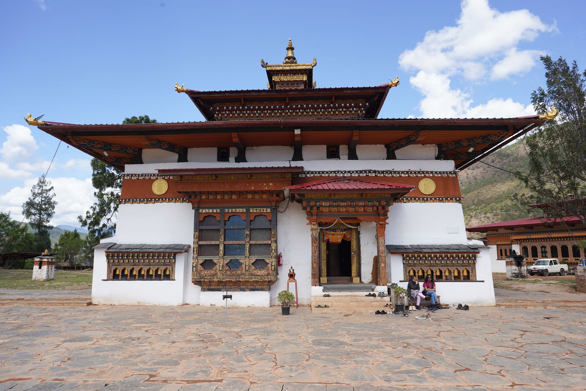 Bhutan – Buddha Dordenma, Dochula Pass, Chimi Lhakhang (101)
