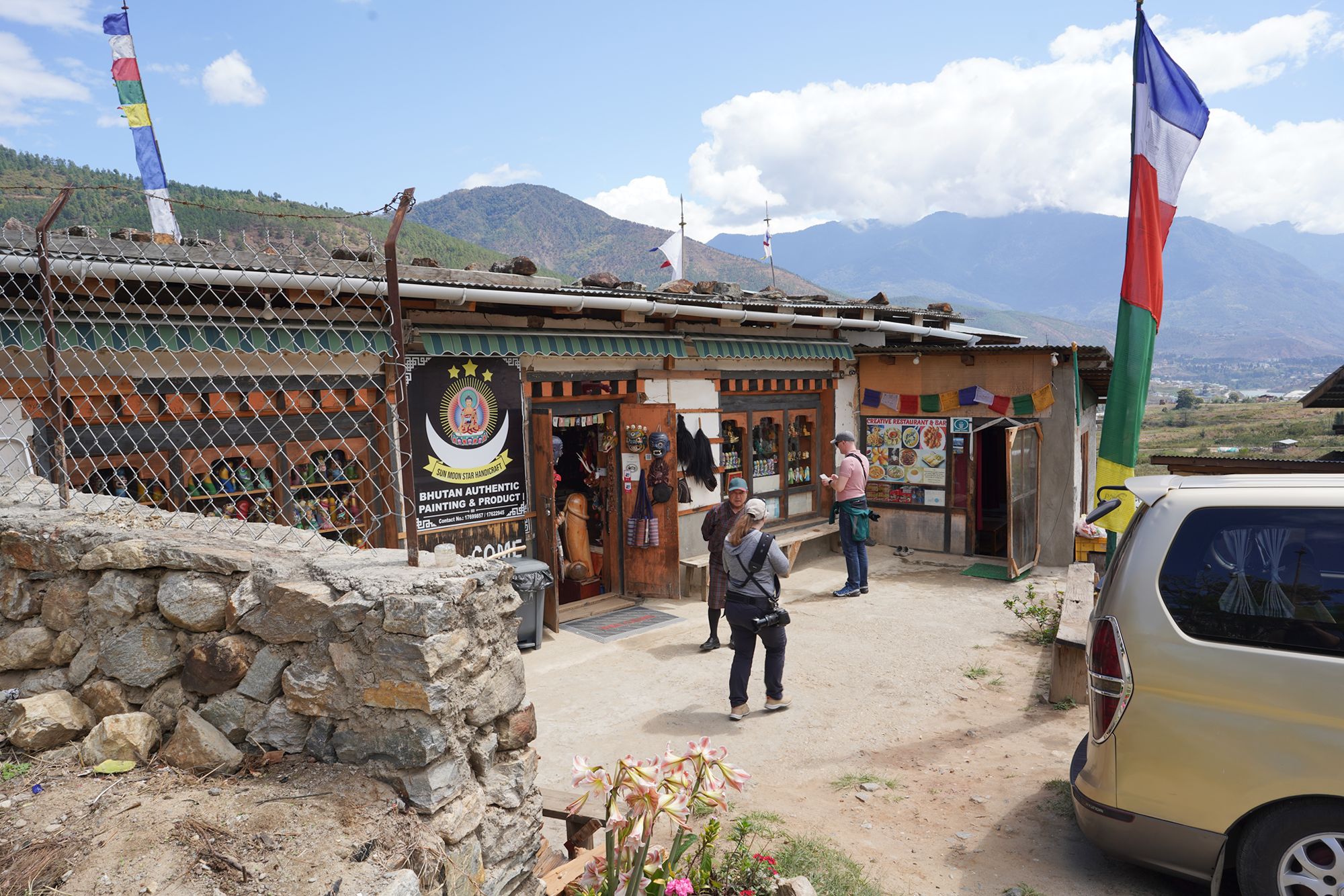 Bhutan – Buddha Dordenma, Dochula Pass, Chimi Lhakhang (108)