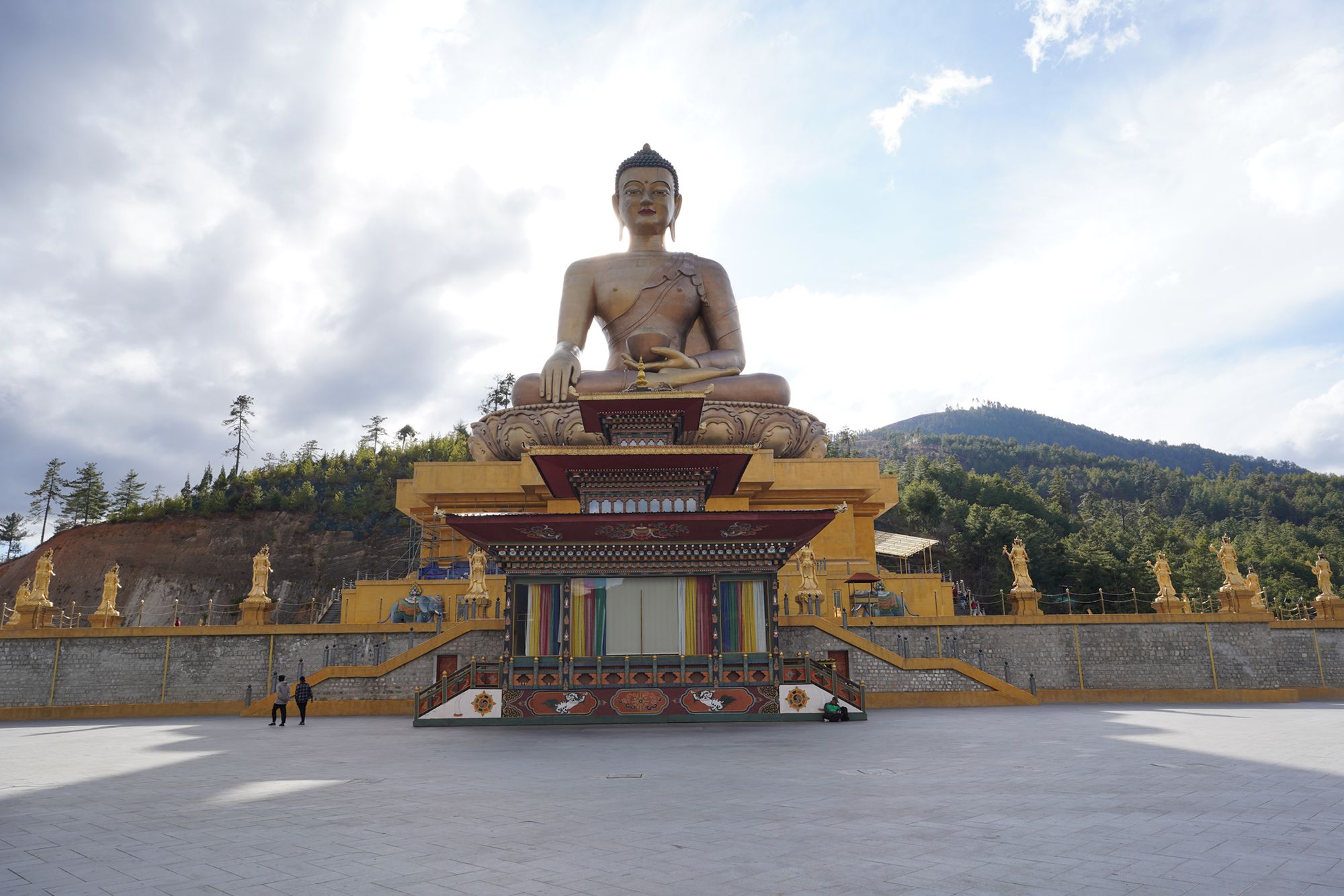 Bhutan – Buddha Dordenma, Dochula Pass, Chimi Lhakhang (18)