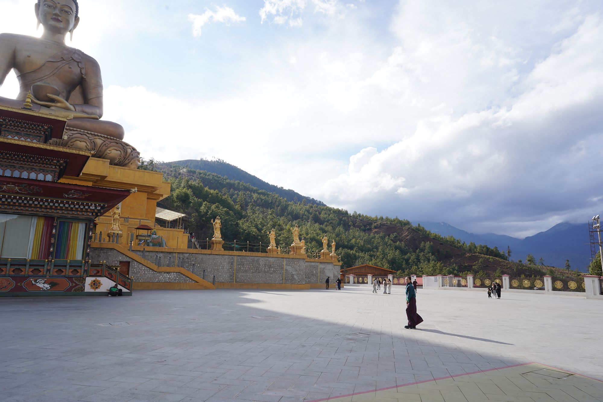 Bhutan – Buddha Dordenma, Dochula Pass, Chimi Lhakhang (21)