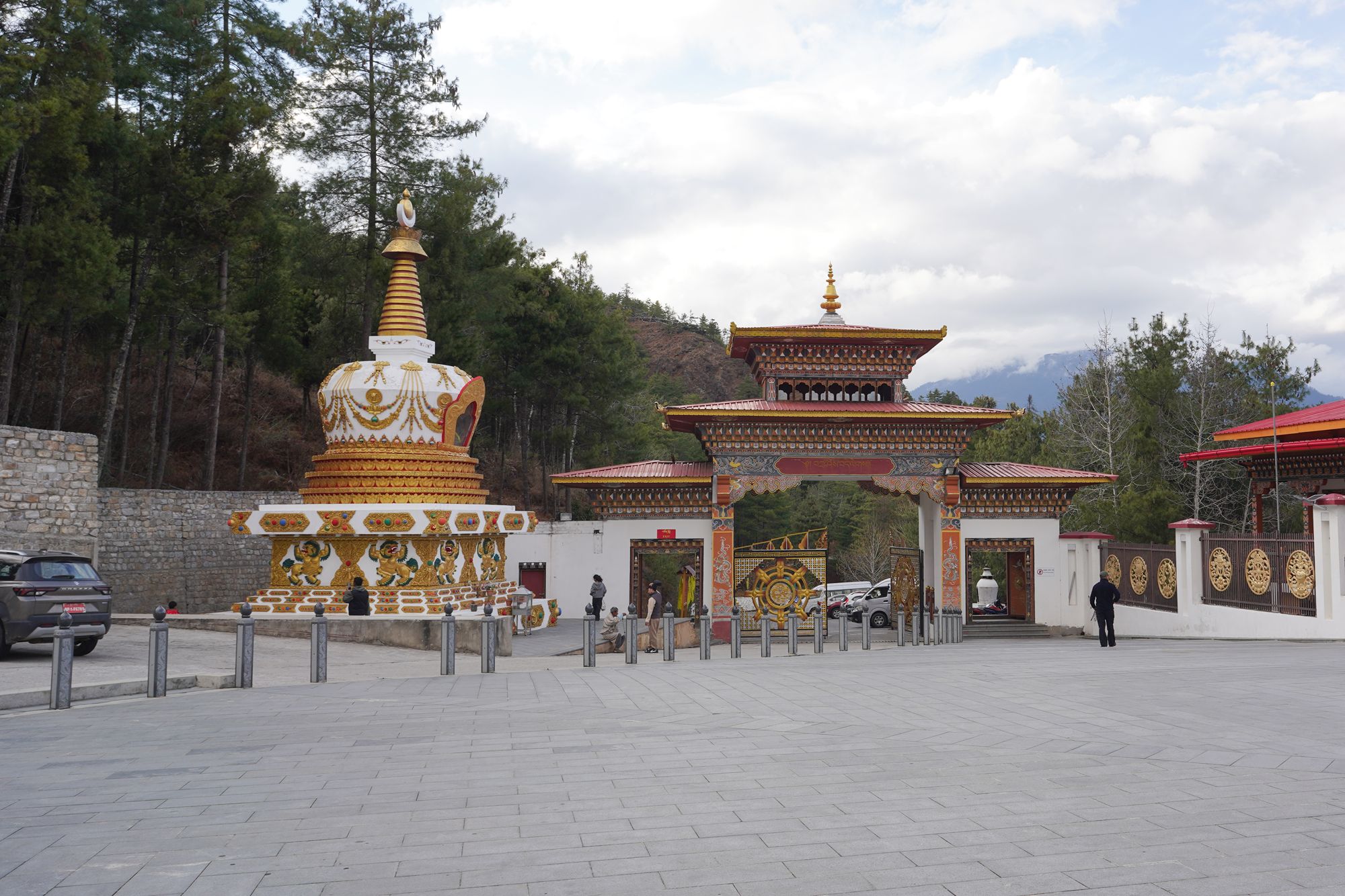 Bhutan – Buddha Dordenma, Dochula Pass, Chimi Lhakhang (25)