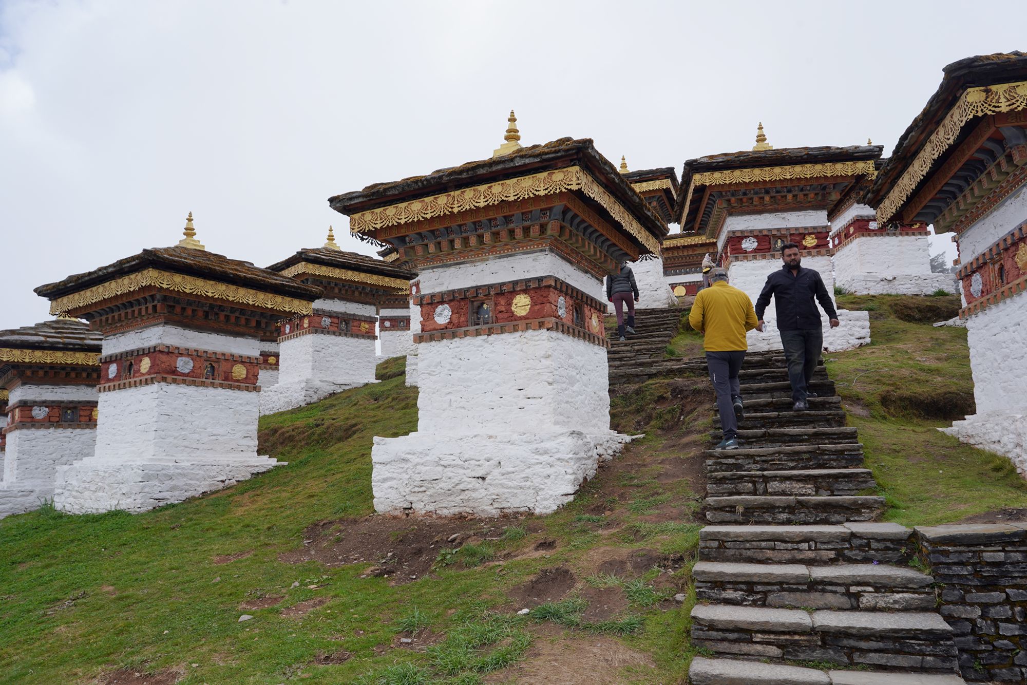 Bhutan – Buddha Dordenma, Dochula Pass, Chimi Lhakhang (45)