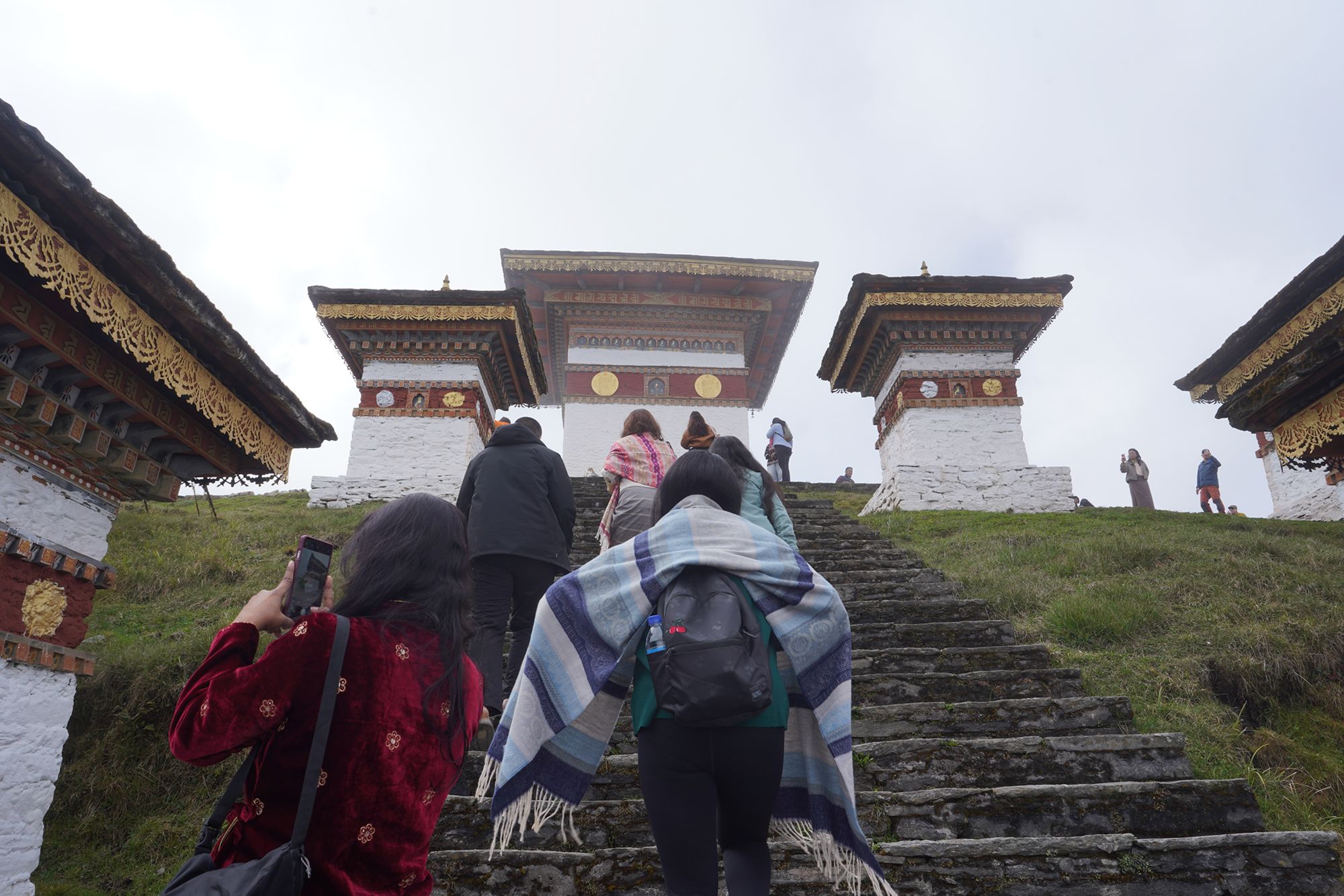 Bhutan – Buddha Dordenma, Dochula Pass, Chimi Lhakhang (52)
