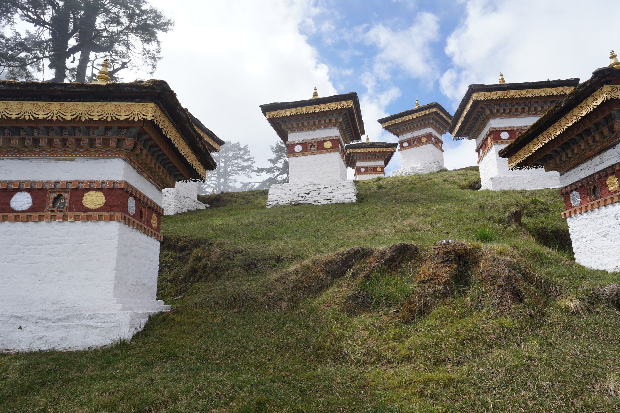Bhutan – Buddha Dordenma, Dochula Pass, Chimi Lhakhang (54)