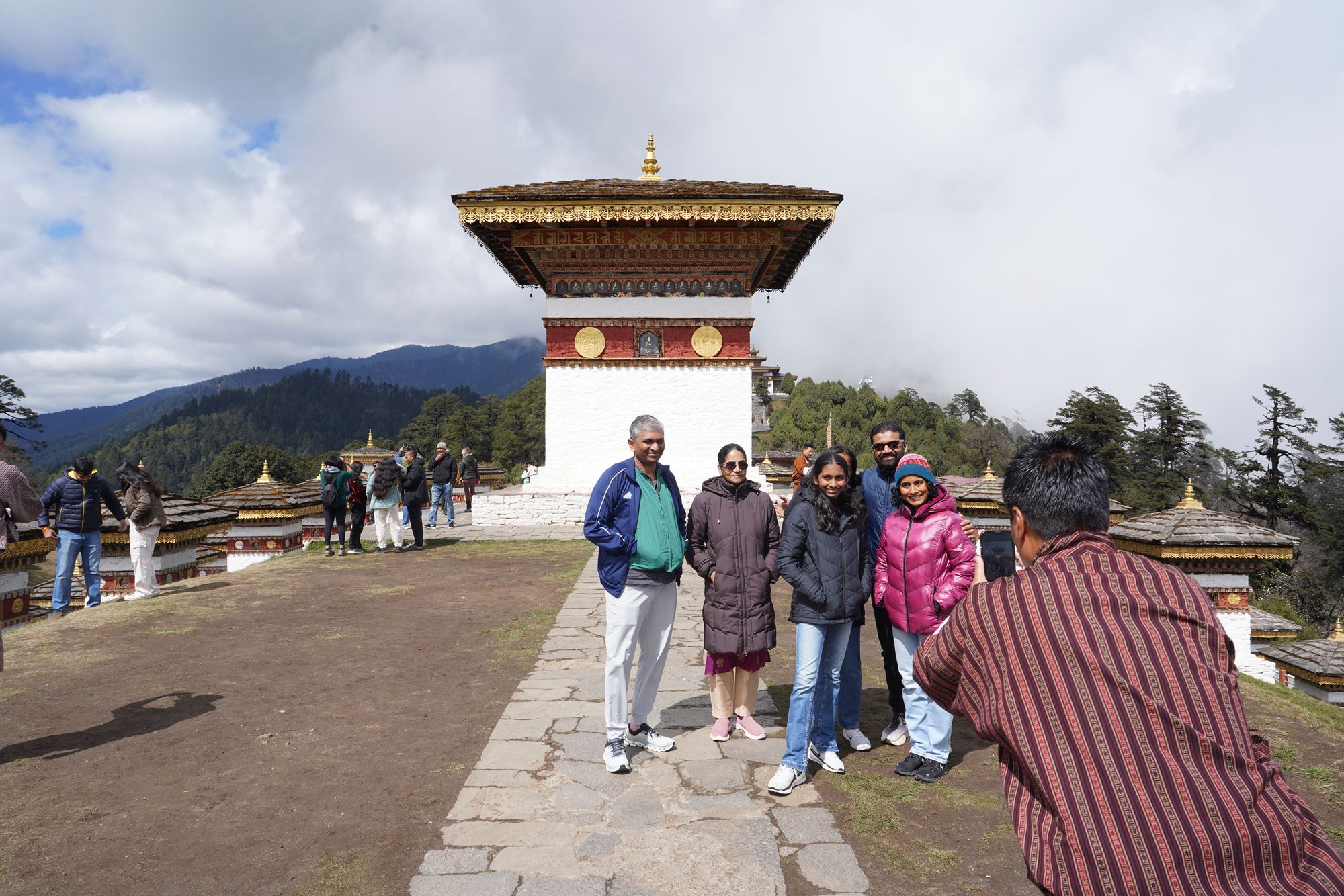 Bhutan – Buddha Dordenma, Dochula Pass, Chimi Lhakhang (64)