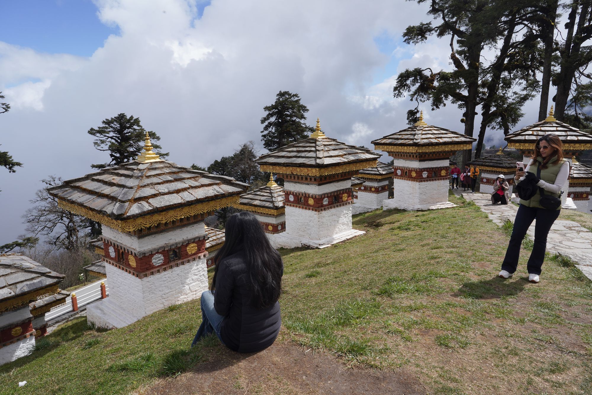 Bhutan – Buddha Dordenma, Dochula Pass, Chimi Lhakhang (68)