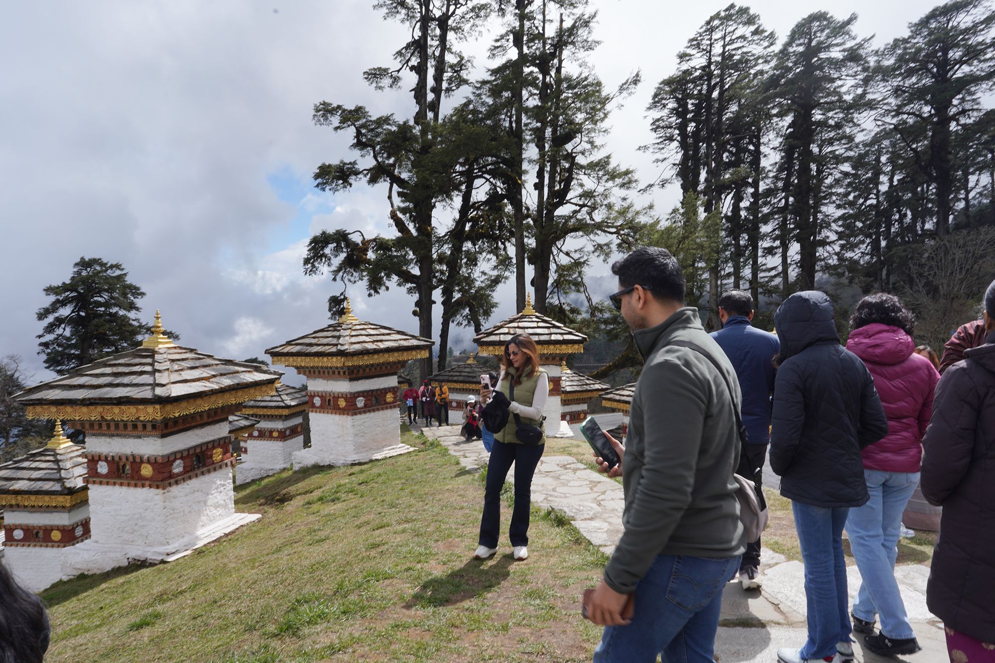 Bhutan – Buddha Dordenma, Dochula Pass, Chimi Lhakhang (69)