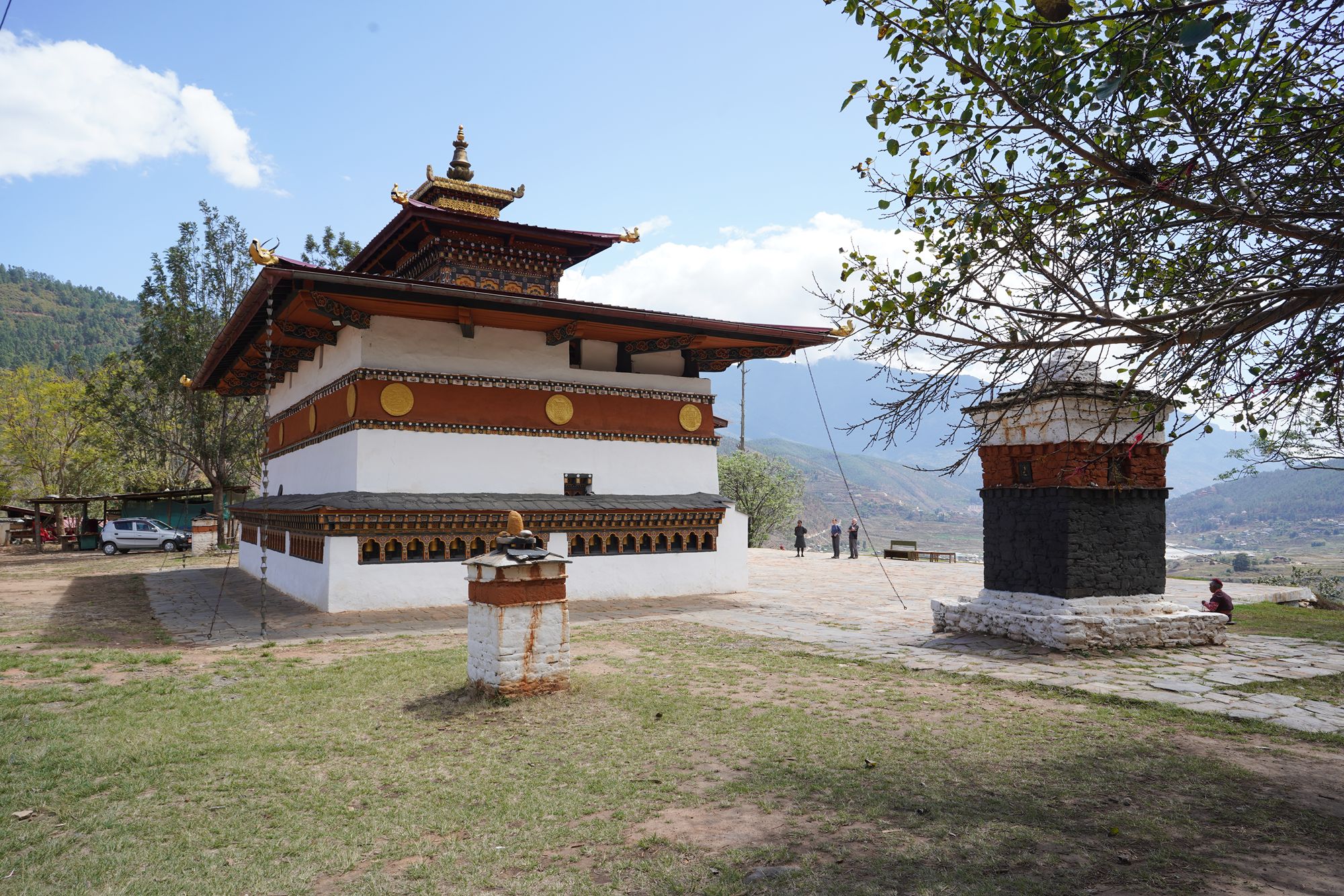 Bhutan – Buddha Dordenma, Dochula Pass, Chimi Lhakhang (89)