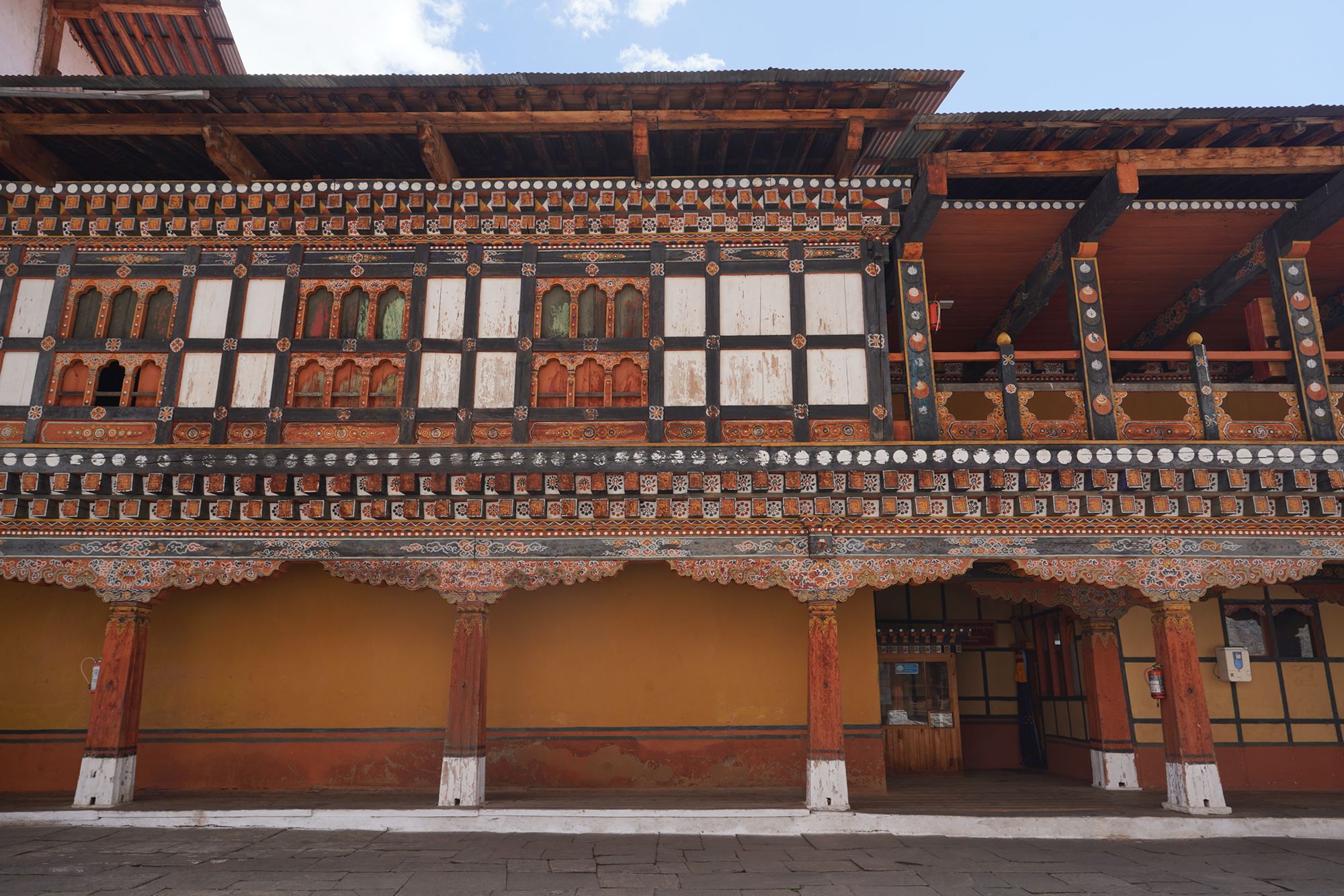 Bhutan – Punakha Dzong and Suspension Bridge, Paro Rinpung Dzong and Ta Dzong (115) Bhutan – Punakha Dzong and Suspension Bridge, Paro Rinpung Dzong and Ta Dzong (115)