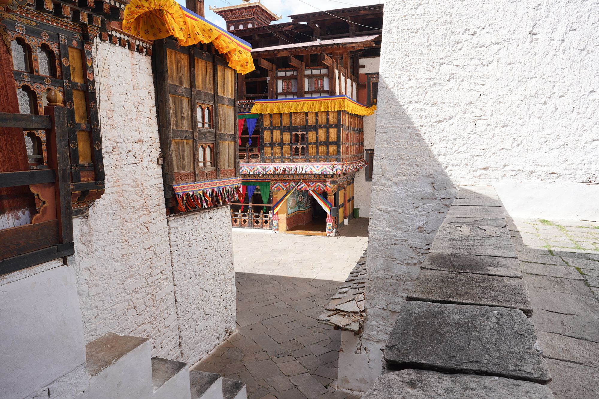 Bhutan – Punakha Dzong and Suspension Bridge, Paro Rinpung Dzong and Ta Dzong (120) Bhutan – Punakha Dzong and Suspension Bridge, Paro Rinpung Dzong and Ta Dzong (120)
