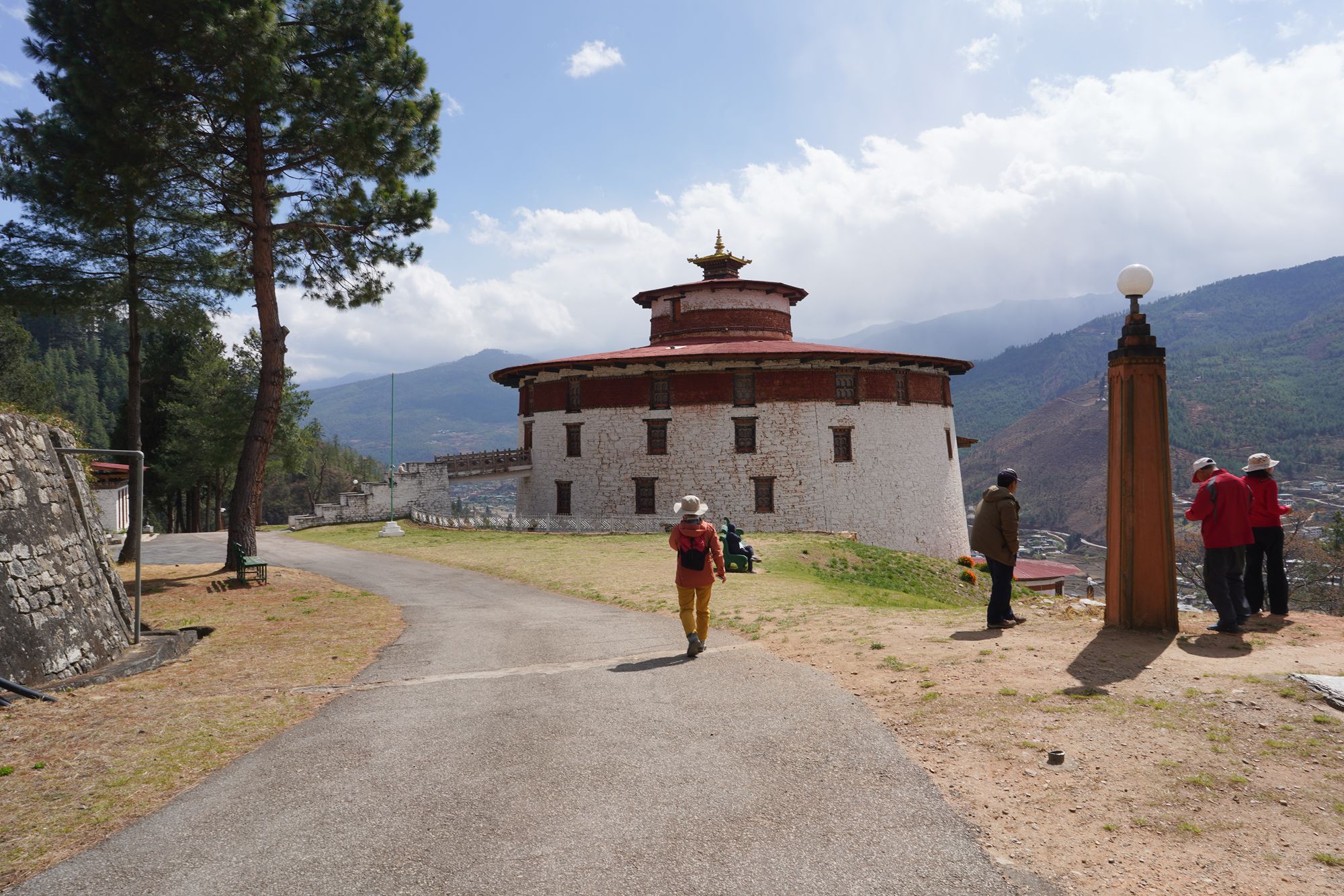 Bhutan – Punakha Dzong and Suspension Bridge, Paro Rinpung Dzong and Ta Dzong (143) Bhutan – Punakha Dzong and Suspension Bridge, Paro Rinpung Dzong and Ta Dzong (143)