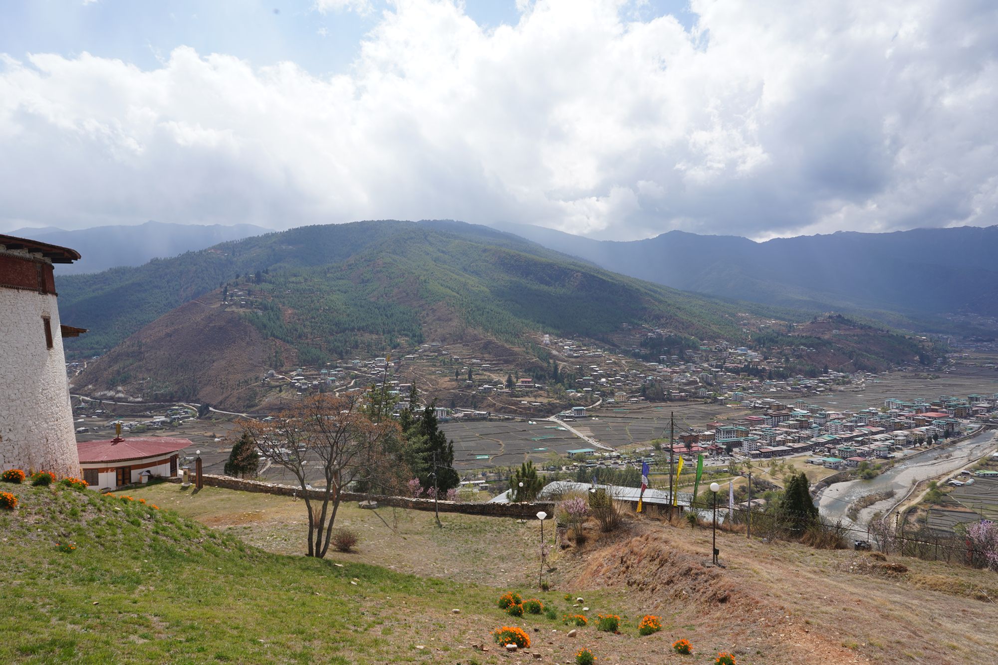 Bhutan – Punakha Dzong and Suspension Bridge, Paro Rinpung Dzong and Ta Dzong (146) Bhutan – Punakha Dzong and Suspension Bridge, Paro Rinpung Dzong and Ta Dzong (146)