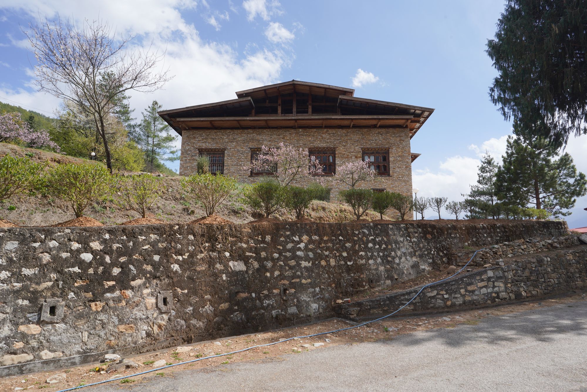 Bhutan – Punakha Dzong and Suspension Bridge, Paro Rinpung Dzong and Ta Dzong (150) Bhutan – Punakha Dzong and Suspension Bridge, Paro Rinpung Dzong and Ta Dzong (150)