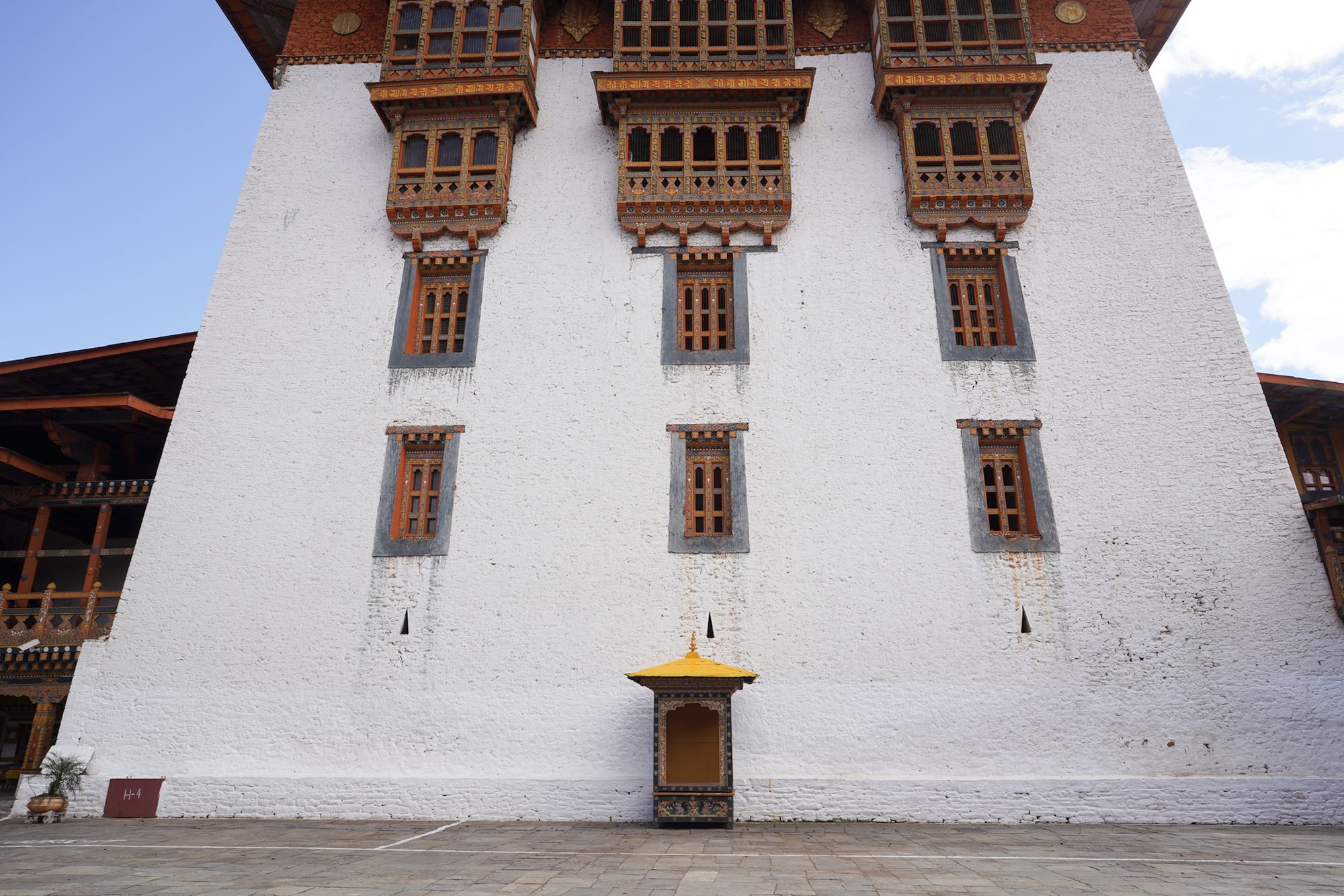 Bhutan – Punakha Dzong and Suspension Bridge, Paro Rinpung Dzong and Ta Dzong (41) Bhutan – Punakha Dzong and Suspension Bridge, Paro Rinpung Dzong and Ta Dzong (41)