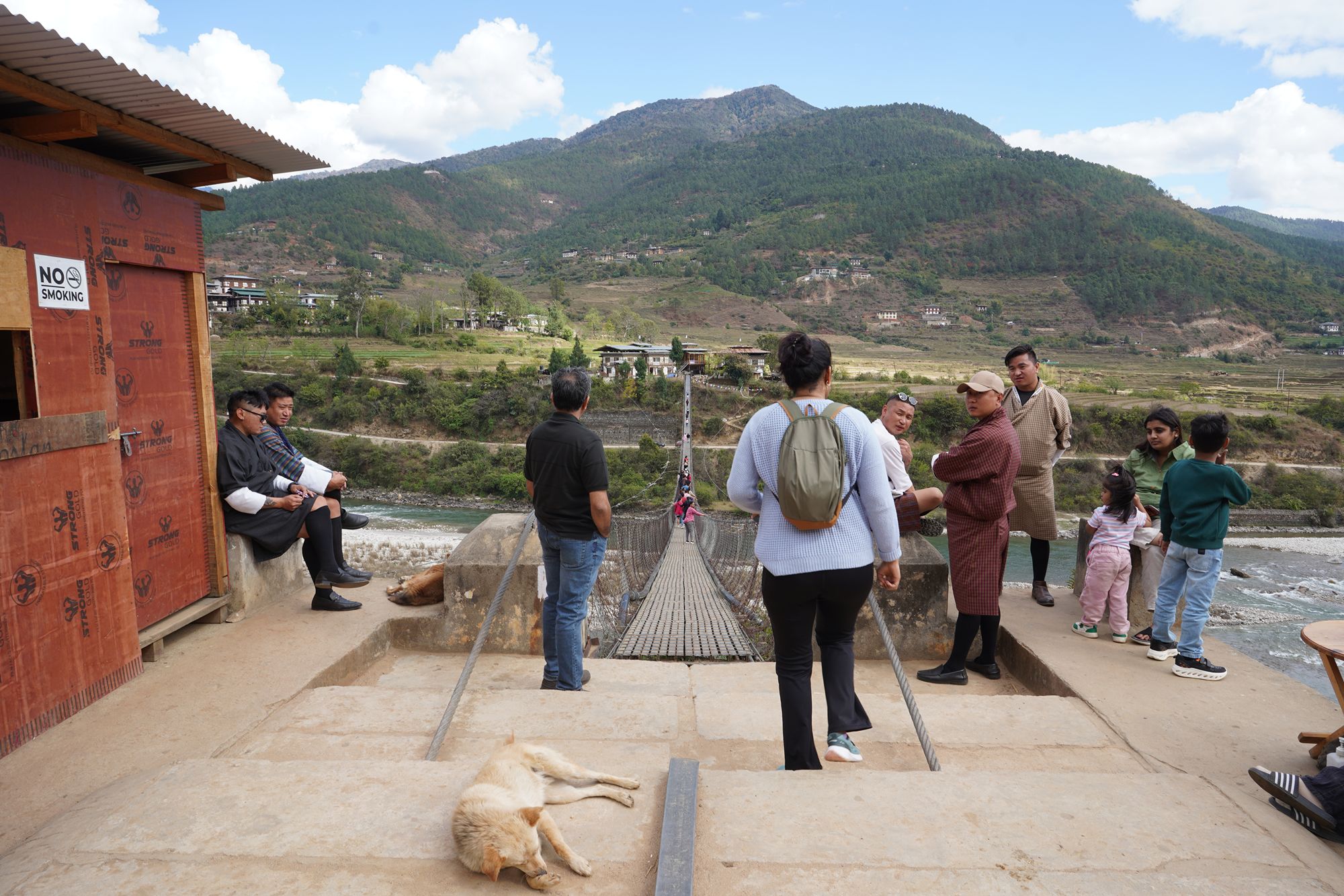 Bhutan – Punakha Dzong and Suspension Bridge, Paro Rinpung Dzong and Ta Dzong (65) Bhutan – Punakha Dzong and Suspension Bridge, Paro Rinpung Dzong and Ta Dzong (65)