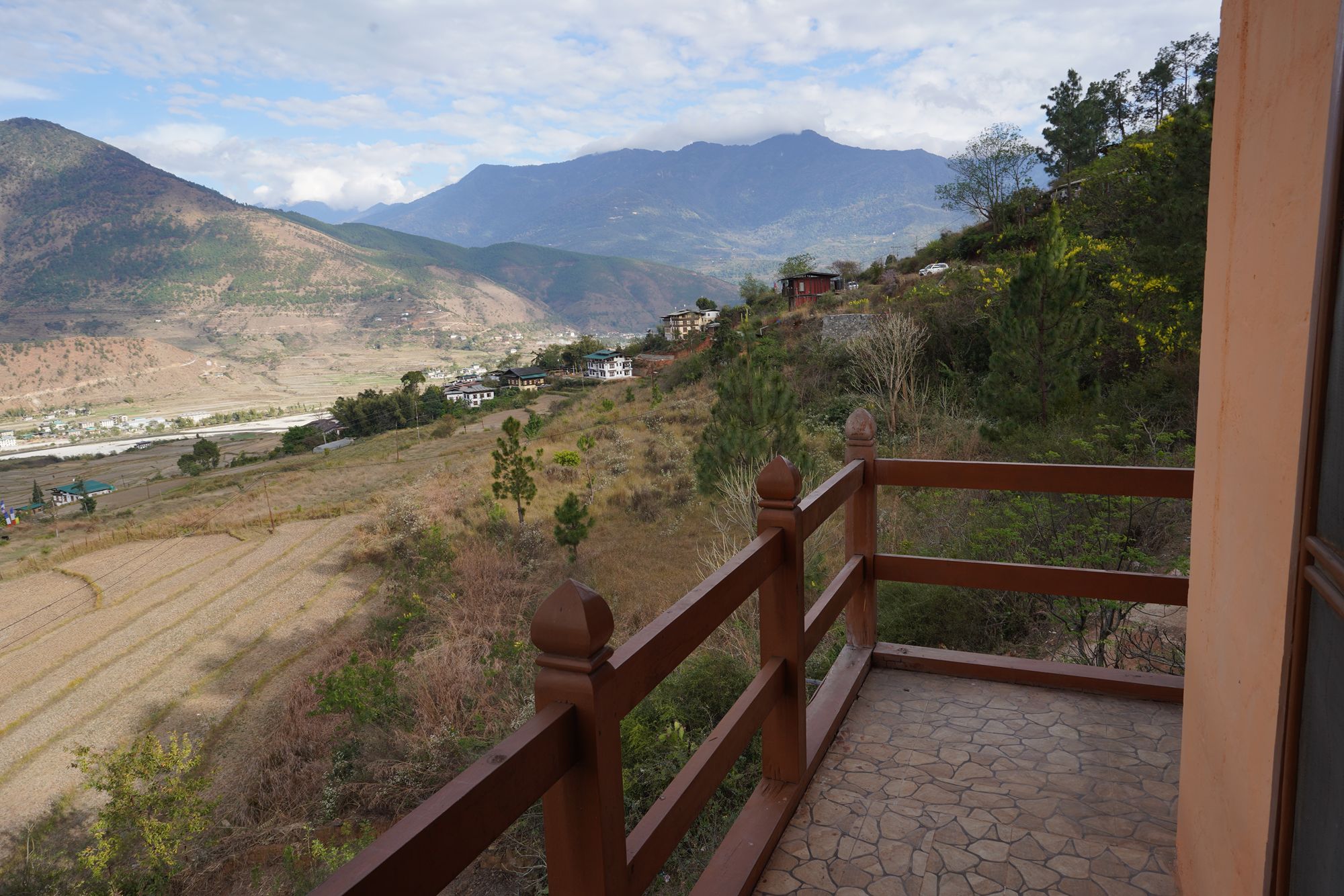 Bhutan – Punakha Dzong and Suspension Bridge, Paro Rinpung Dzong and Ta Dzong (83) Bhutan – Punakha Dzong and Suspension Bridge, Paro Rinpung Dzong and Ta Dzong (83)