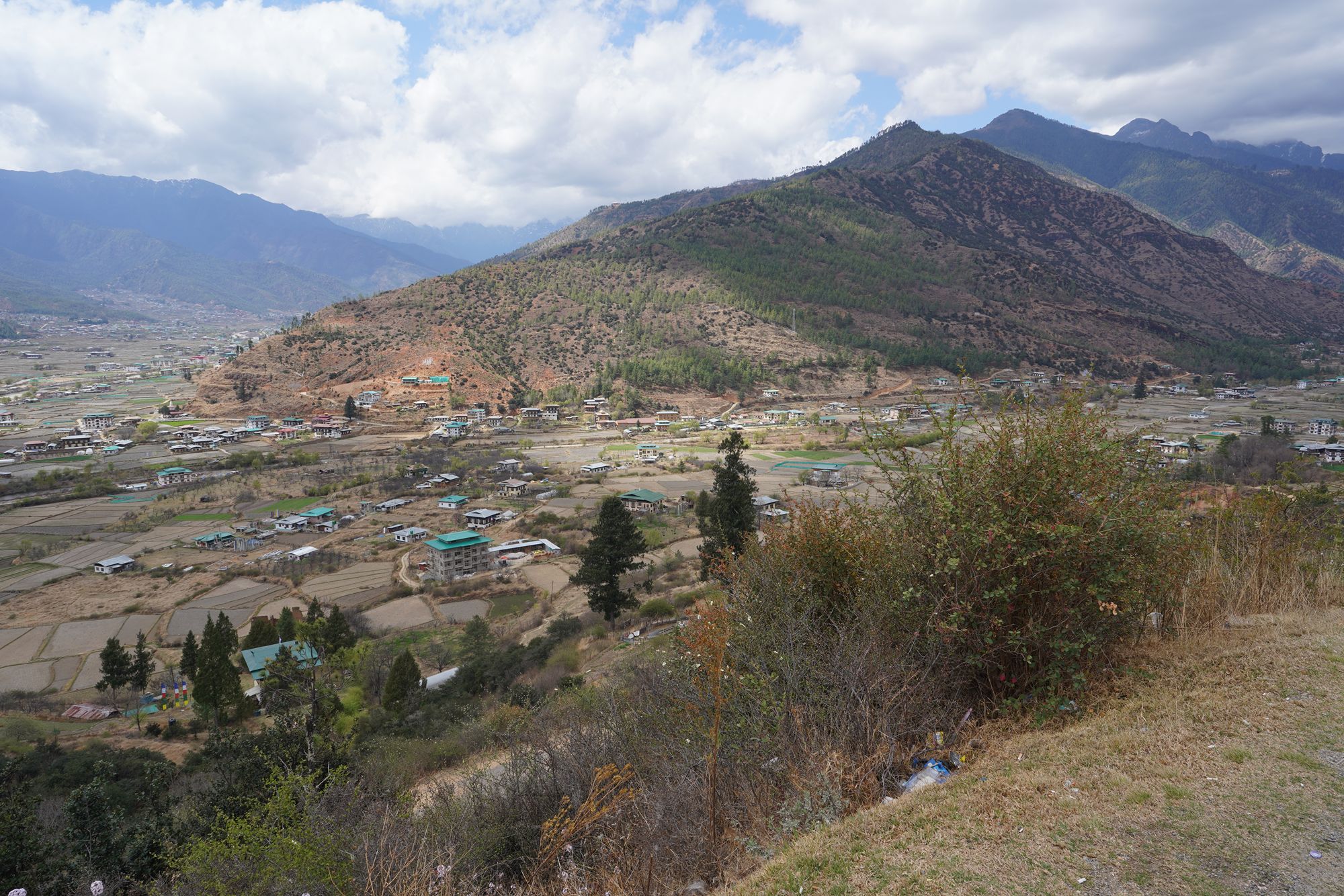 Bhutan – Punakha Dzong and Suspension Bridge, Paro Rinpung Dzong and Ta Dzong (95) Bhutan – Punakha Dzong and Suspension Bridge, Paro Rinpung Dzong and Ta Dzong (95)