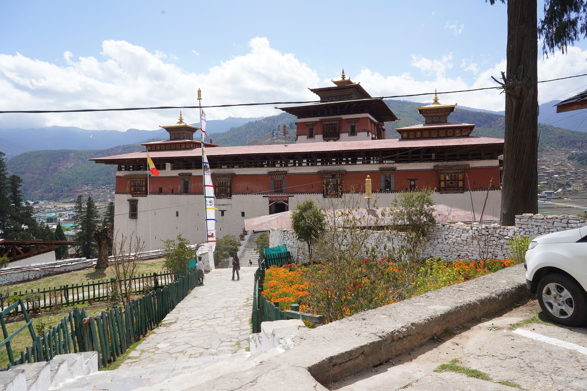 Bhutan – Punakha Dzong and Suspension Bridge, Paro Rinpung Dzong and Ta Dzong (96) Bhutan – Punakha Dzong and Suspension Bridge, Paro Rinpung Dzong and Ta Dzong (96)