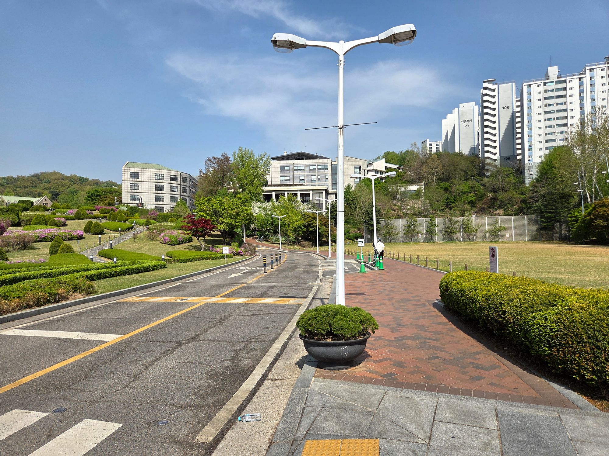 Ewha Womans University (15) Ewha Womans University (15)