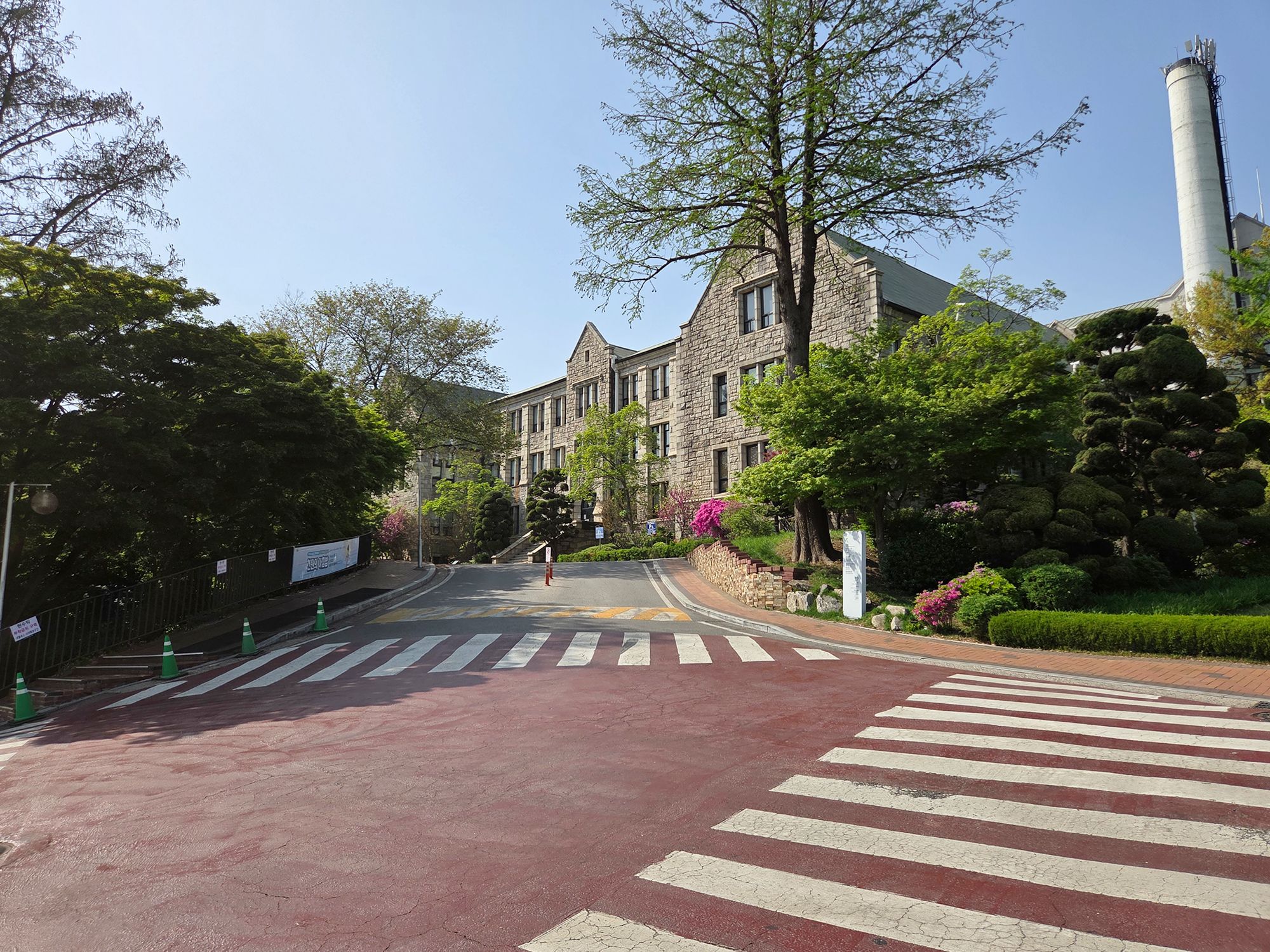Ewha Womans University (28) Ewha Womans University (28)