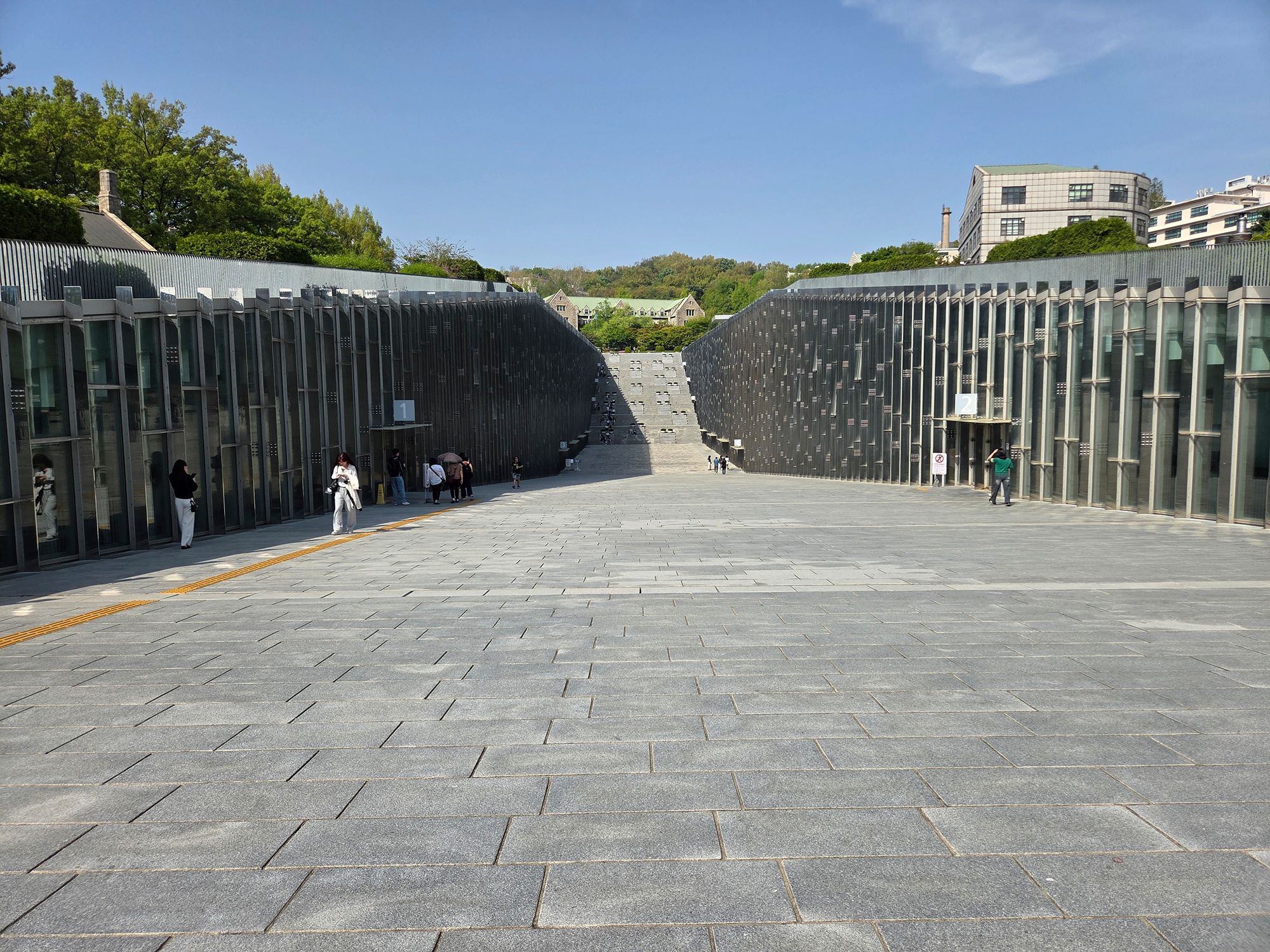 Ewha Womans University (37) Ewha Womans University (37)