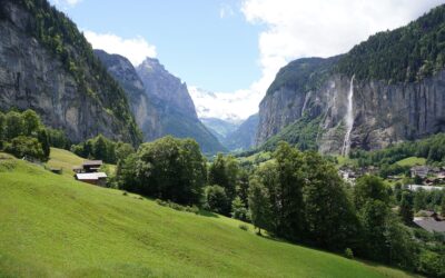 Hike Down to Lauterbrunnen, Switzerland