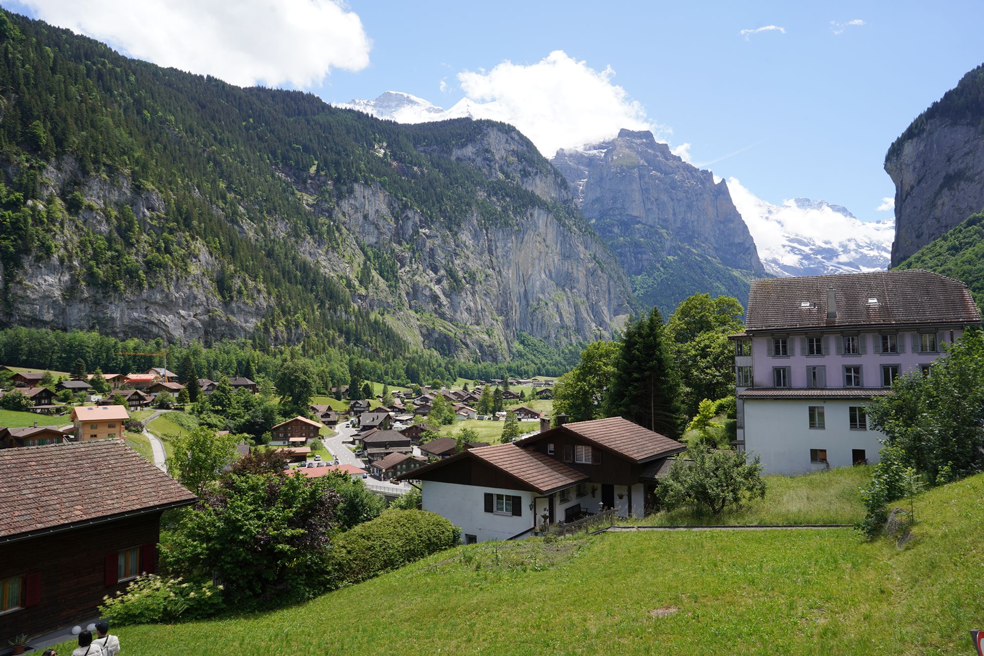 Hike Down to Lauterbrunnen (155) Hike Down to Lauterbrunnen (155)