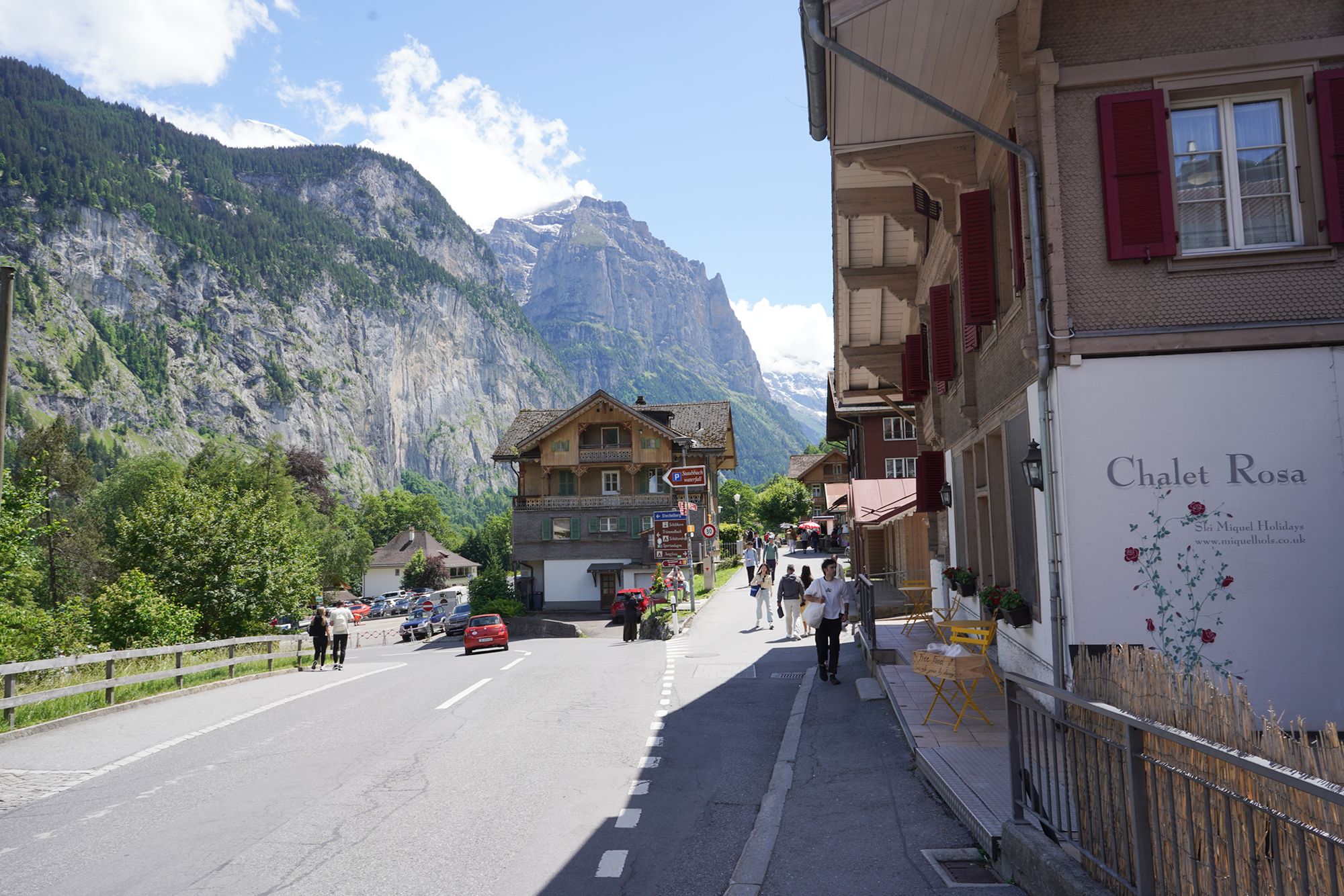Hike Down to Lauterbrunnen (166) Hike Down to Lauterbrunnen (166)