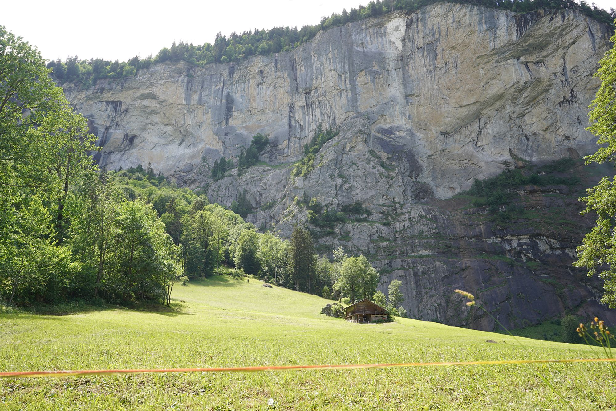 Hike Down to Lauterbrunnen (189) Hike Down to Lauterbrunnen (189)